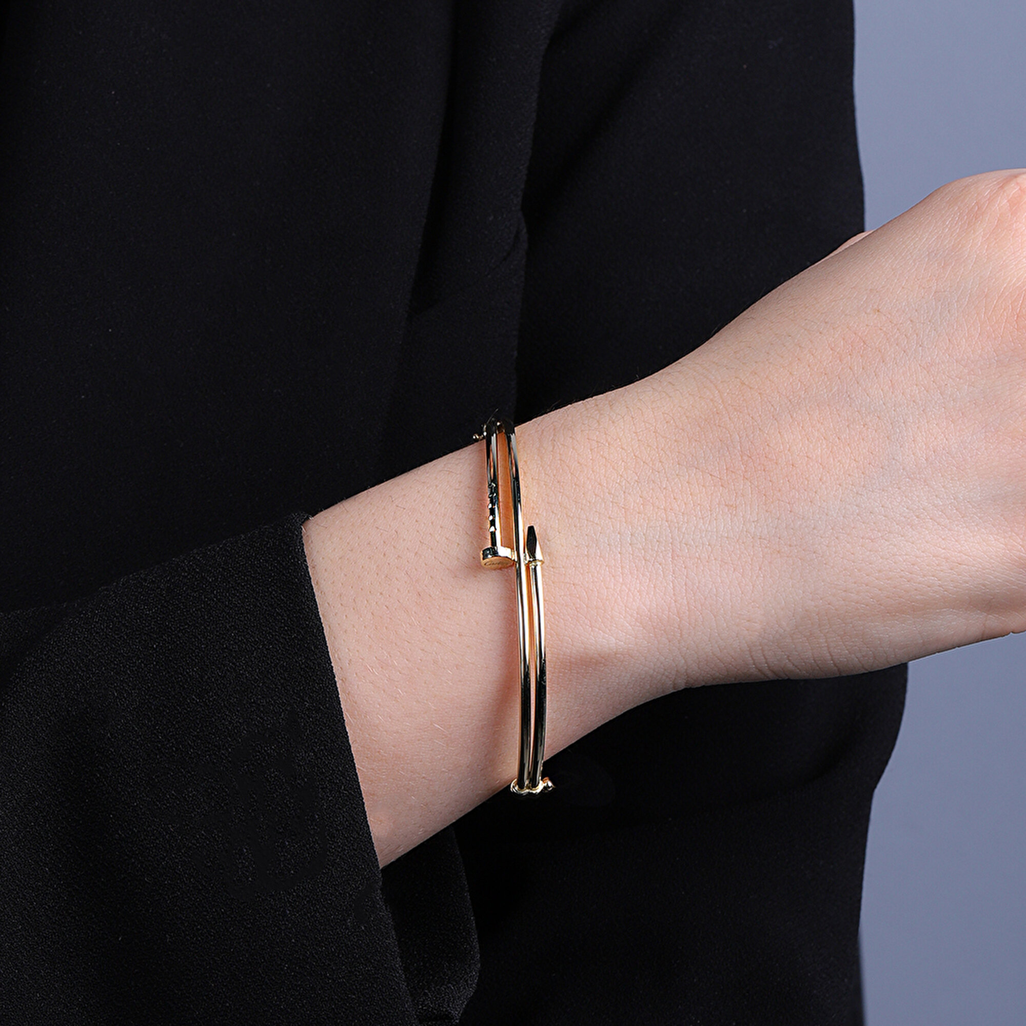 14 Ayar Sarı Altın Çivi Kelepçe Bilezik