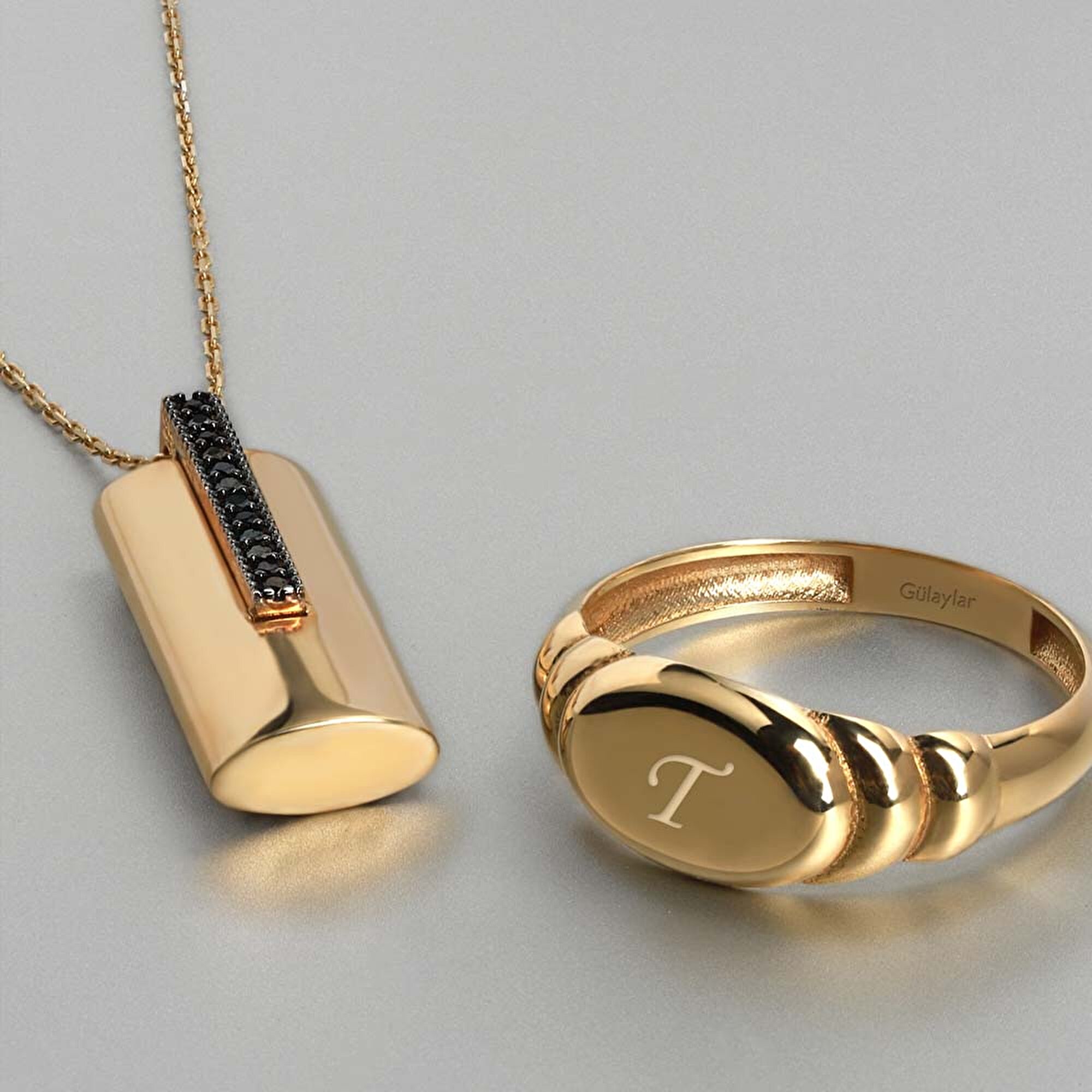 14 Ayar Sarı Altın Kişiye Özel Harf Yüzük