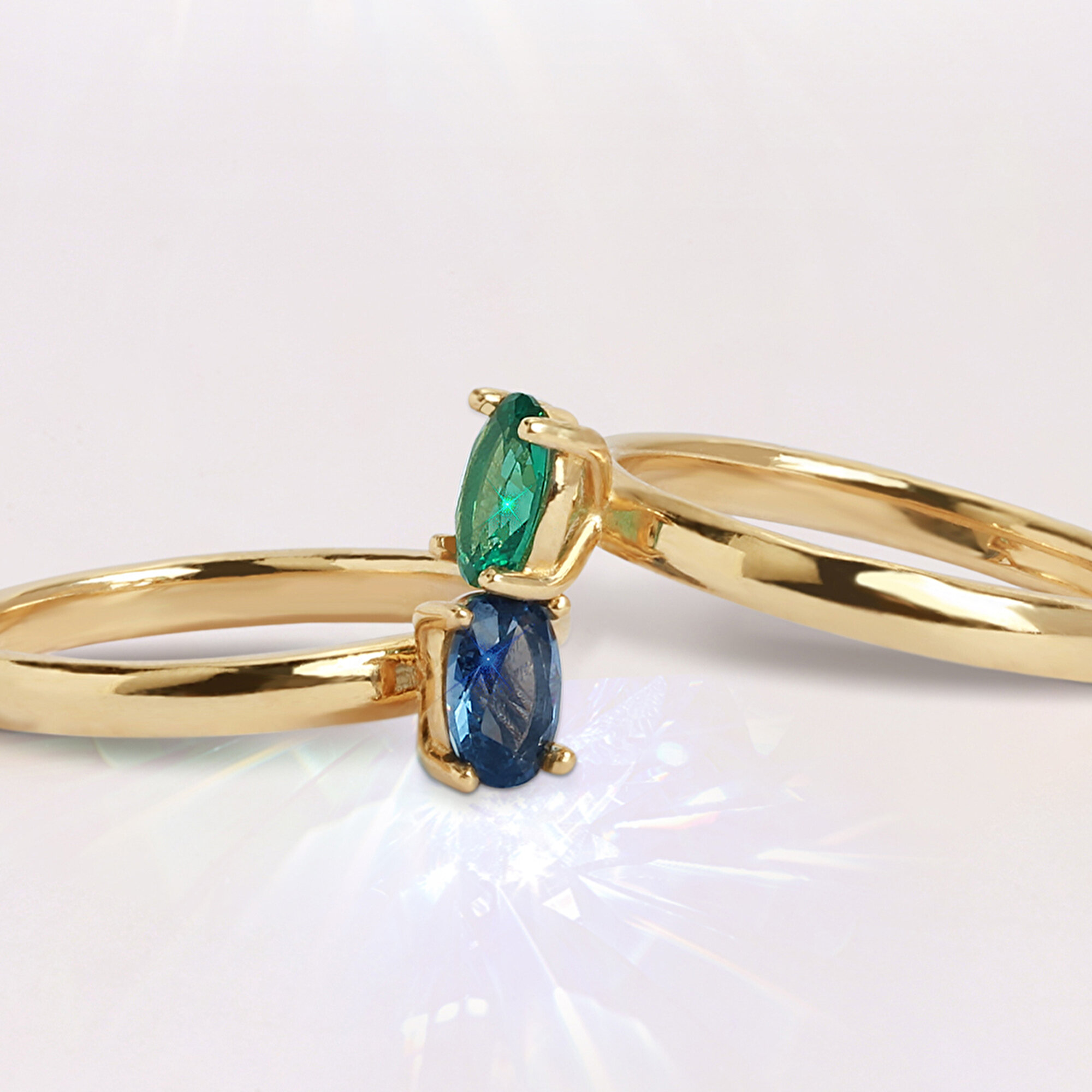 14 Ayar Sarı Altın Oval Yeşil Taşlı Yüzük