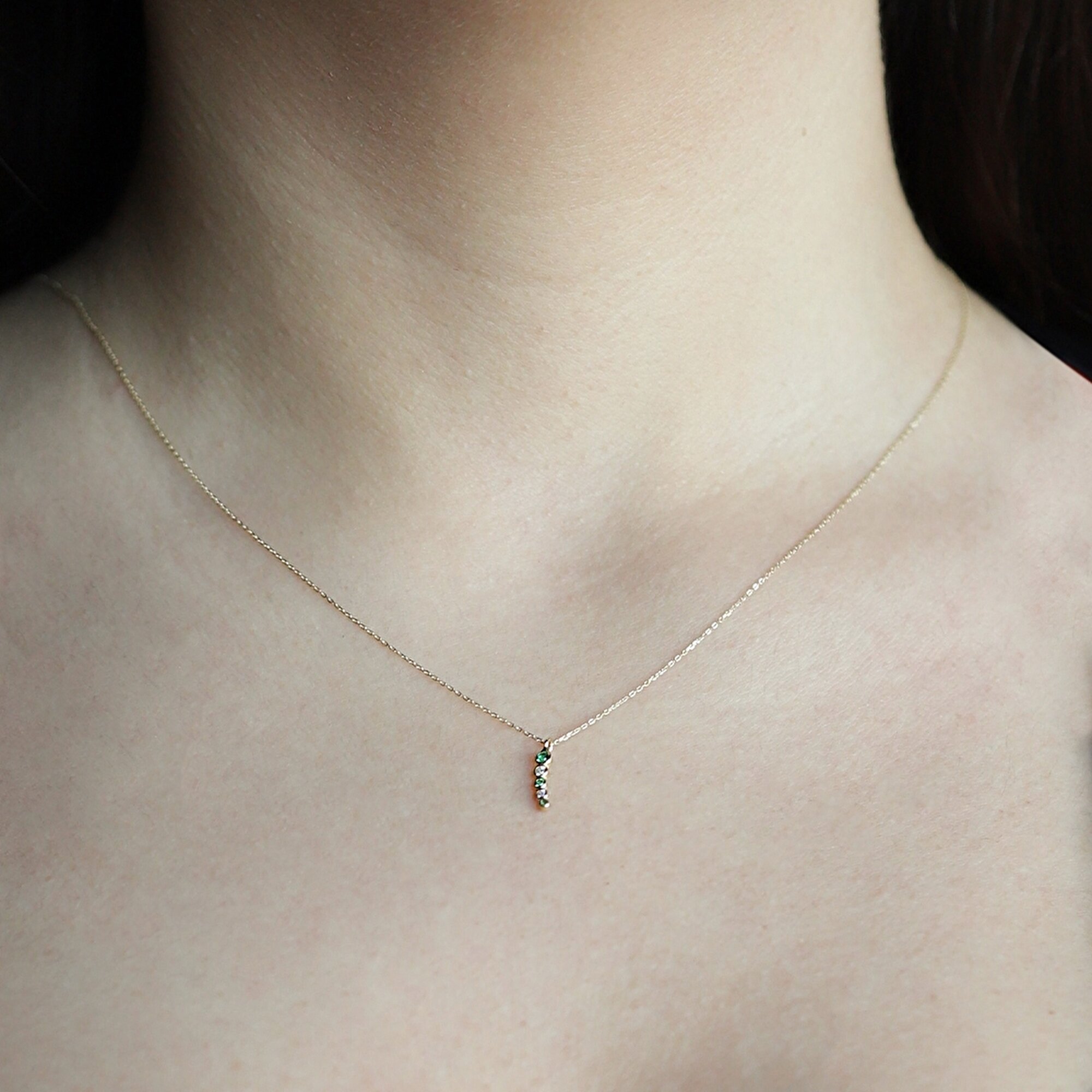 14 Ayar Sarı Altın Yeşil Taşlı Kolye