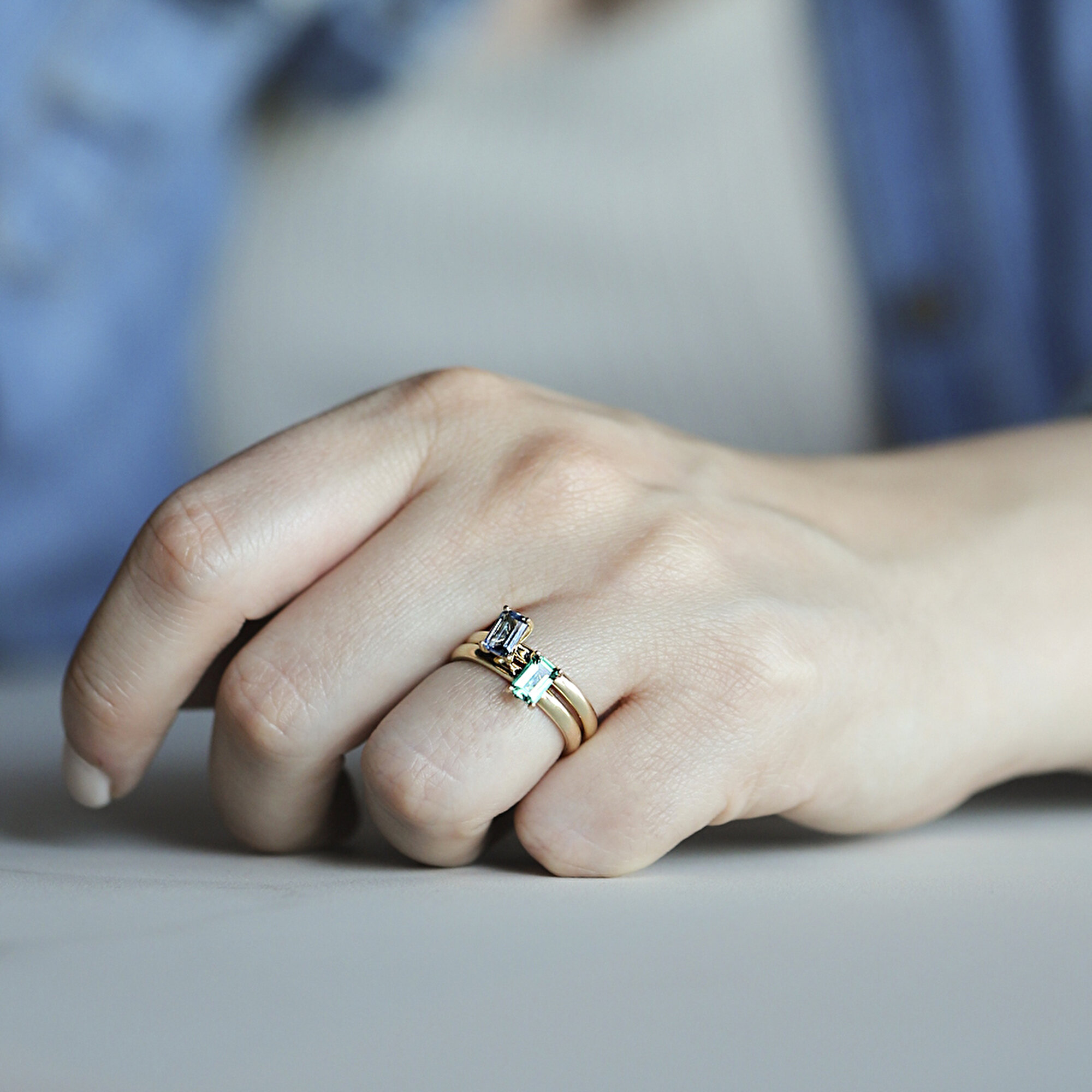 14 Ayar Sarı Altın Mavi Baget Taşlı Yüzük