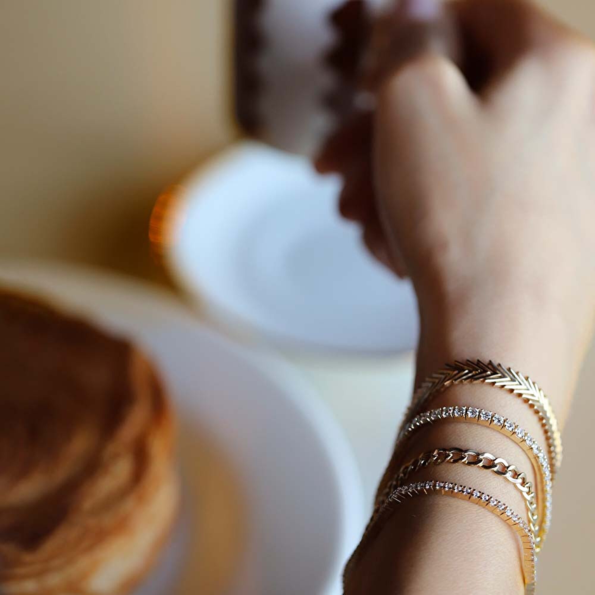 14 Ayar Sarı Altın Su Yolu Bileklik