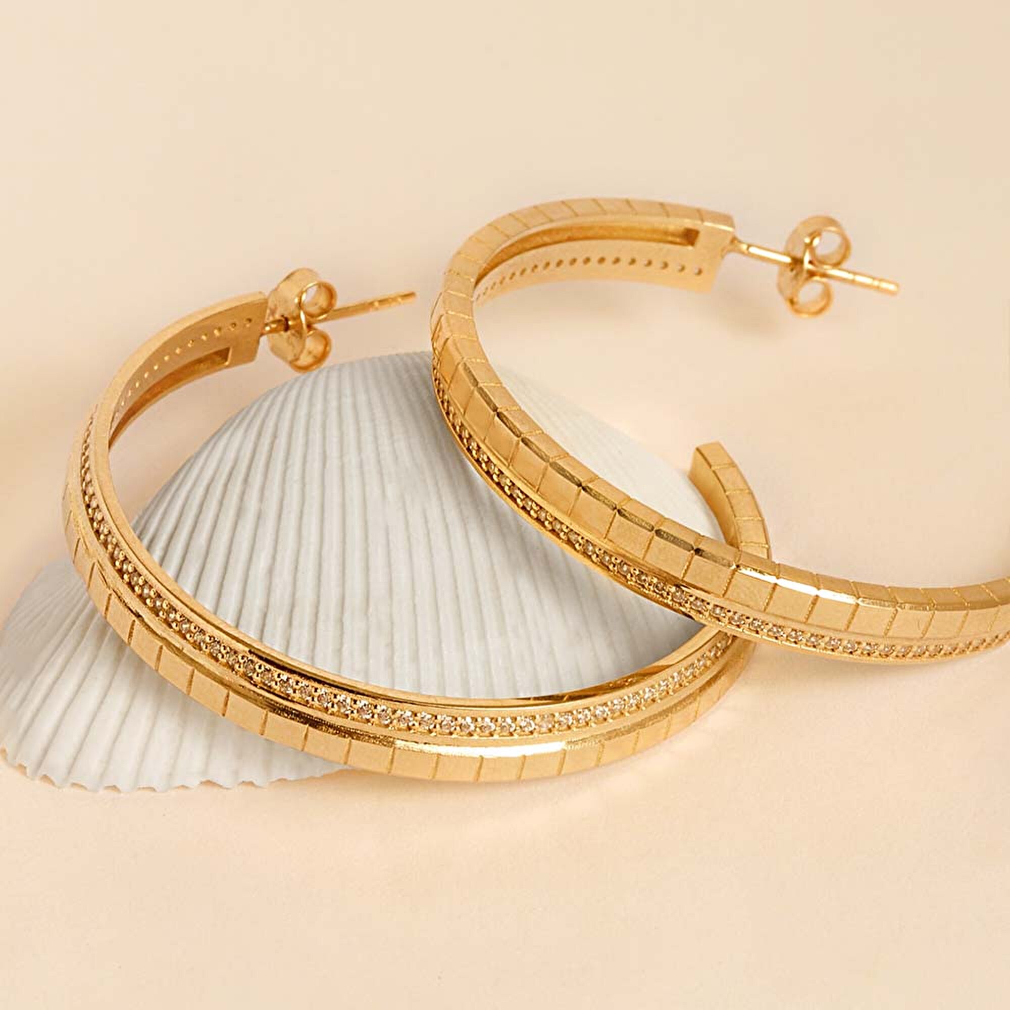 14 Ayar Sarı Altın Taşlı Halka Küpe