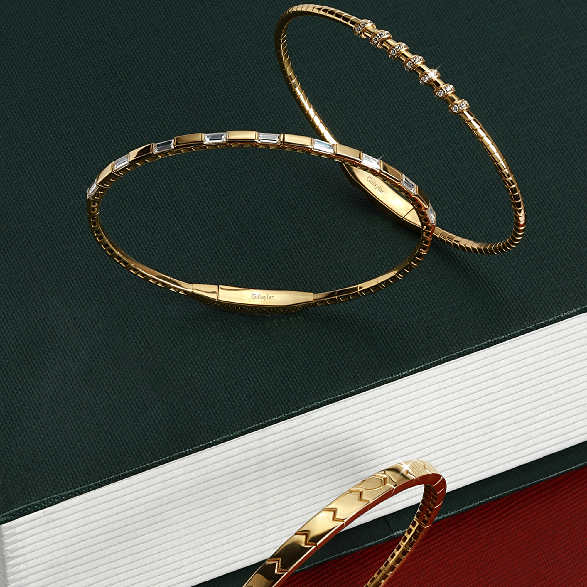 14 Ayar Sarı Altın Taşlı Kelepçe Bilezik