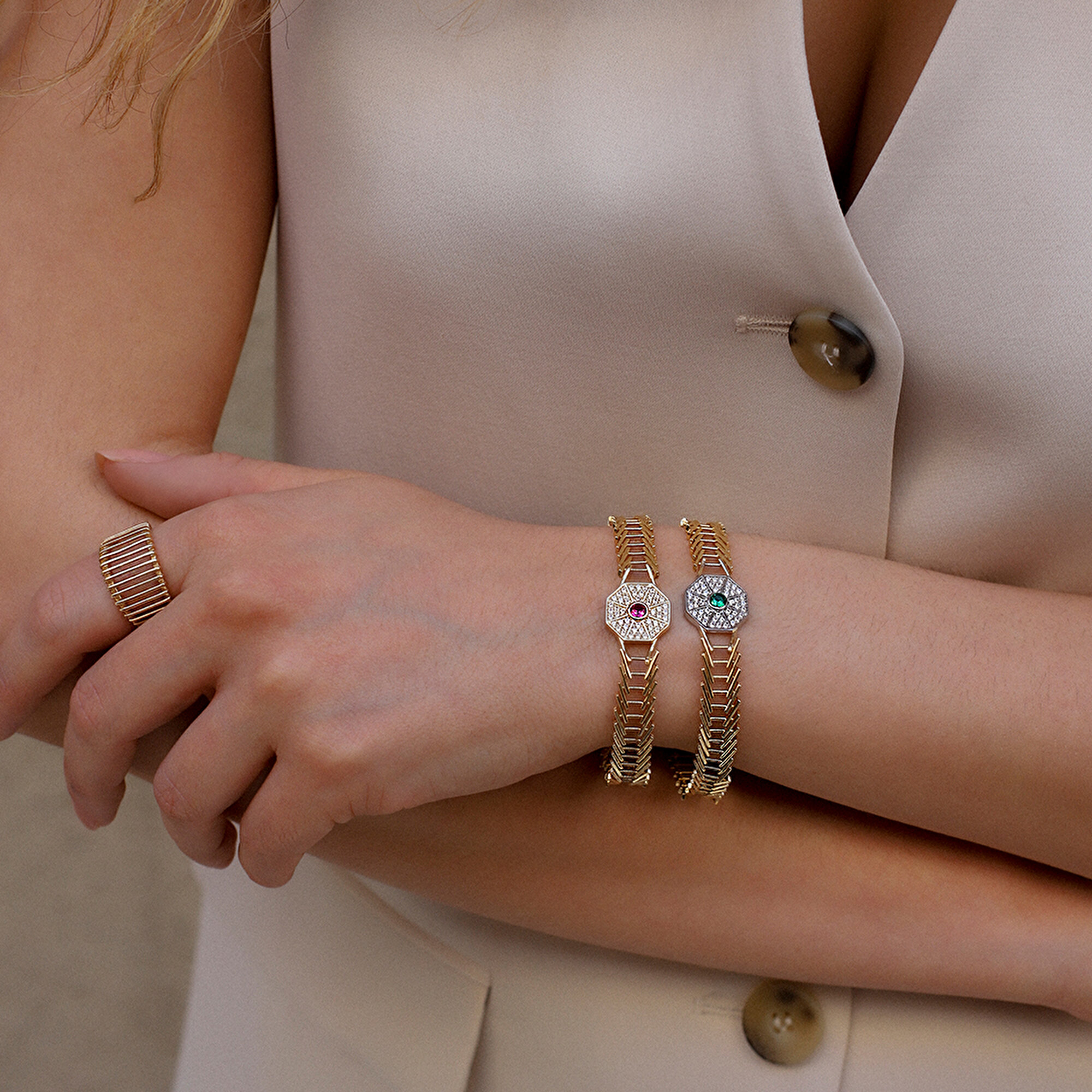 14 Ayar Sarı Altın Trend Yeşil Taşlı Bileklik