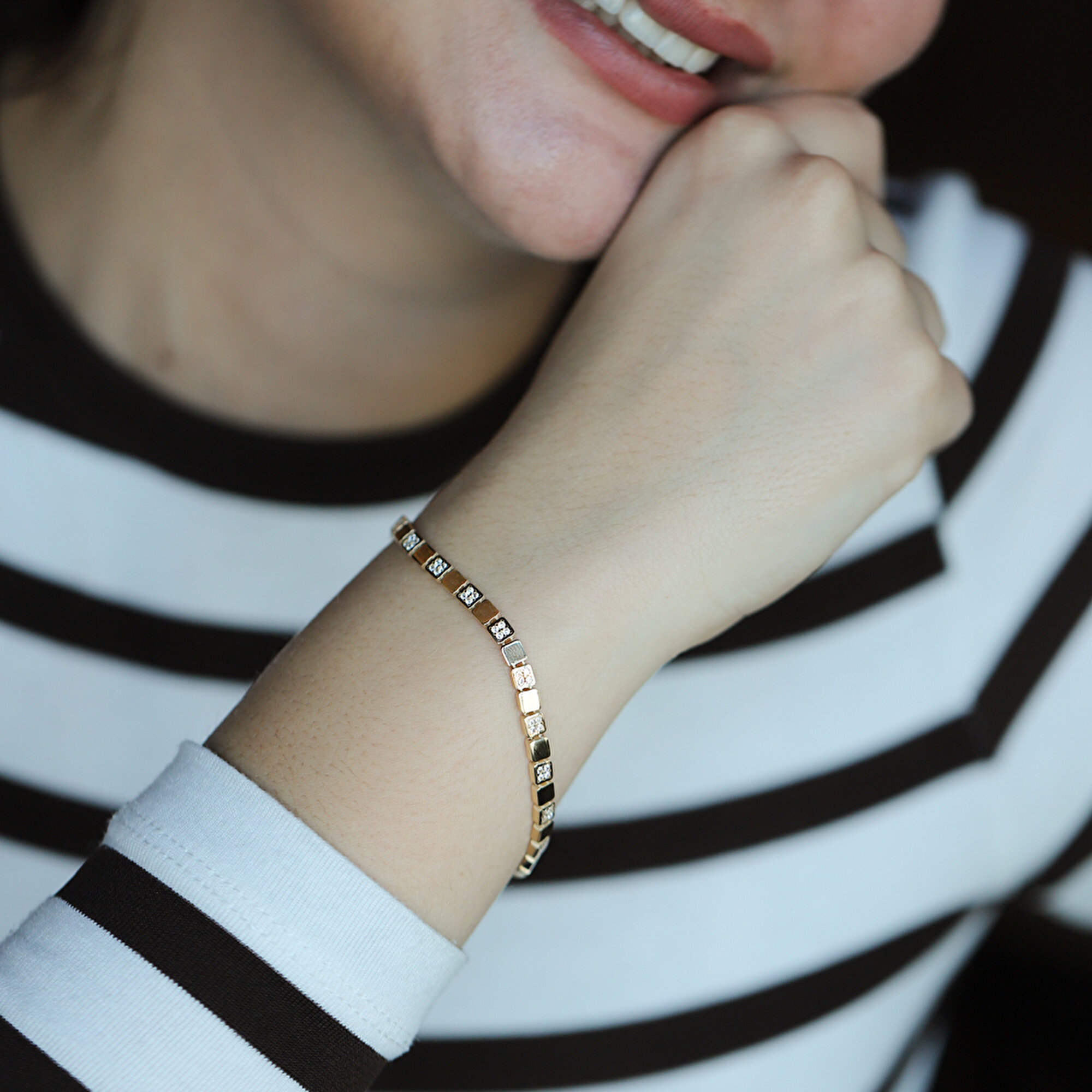 14 Ayar Sarı Altın Taşlı Zincir Bileklik