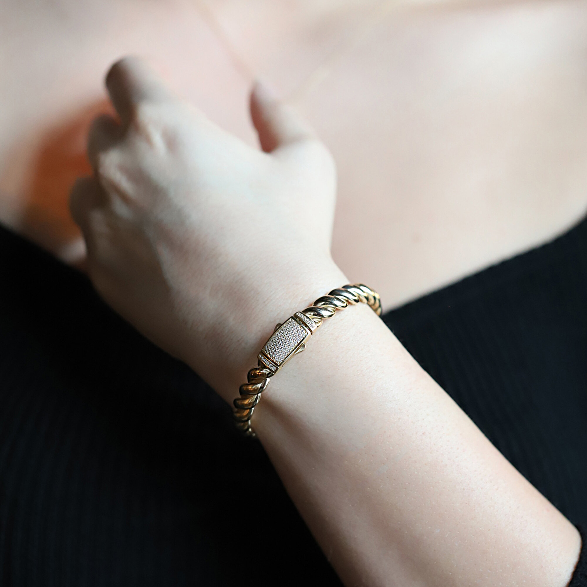 14 Ayar Sarı Altın Burgu Kelepçe Bilezik