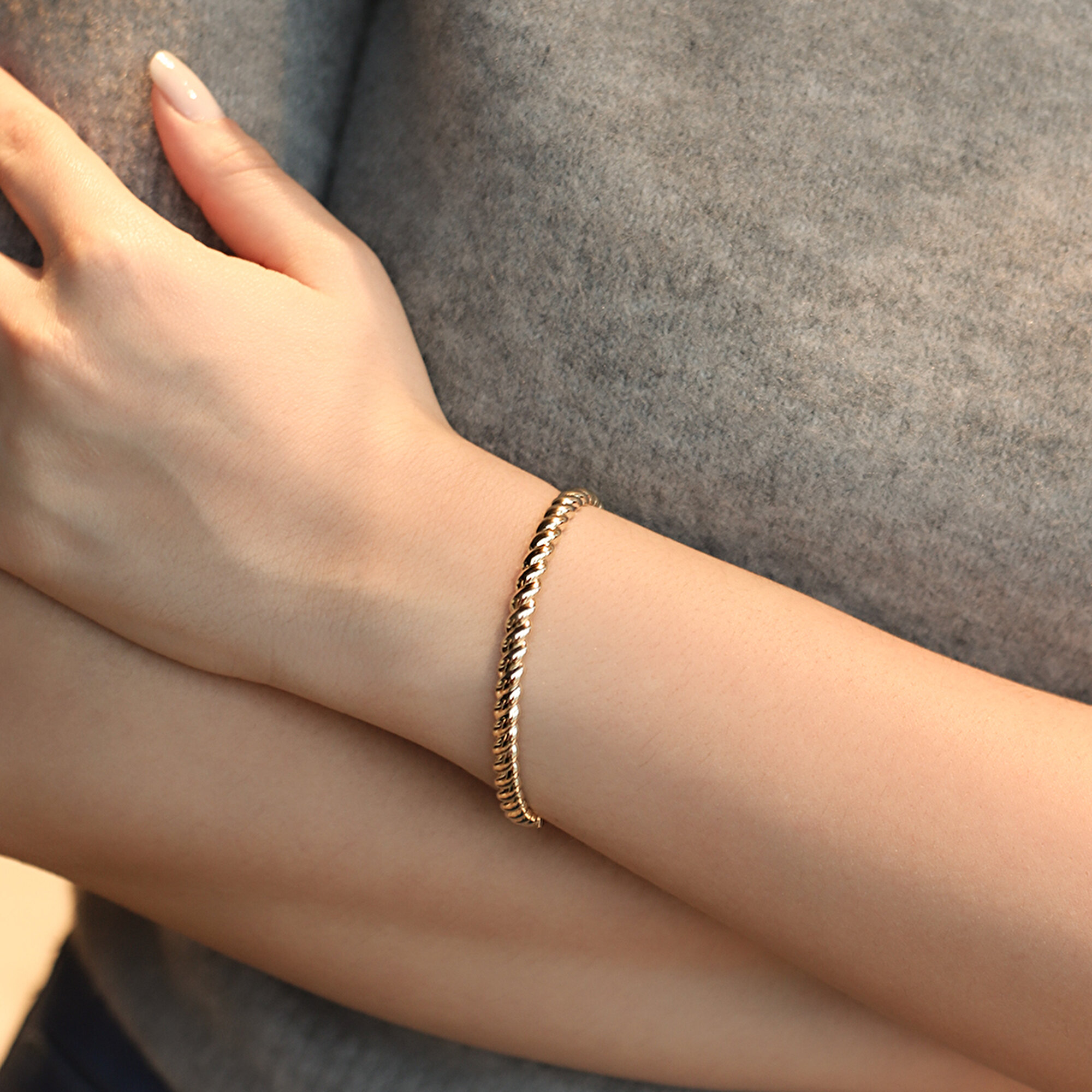 14 Ayar Sarı Altın Burgu Kelepçe Bilezik