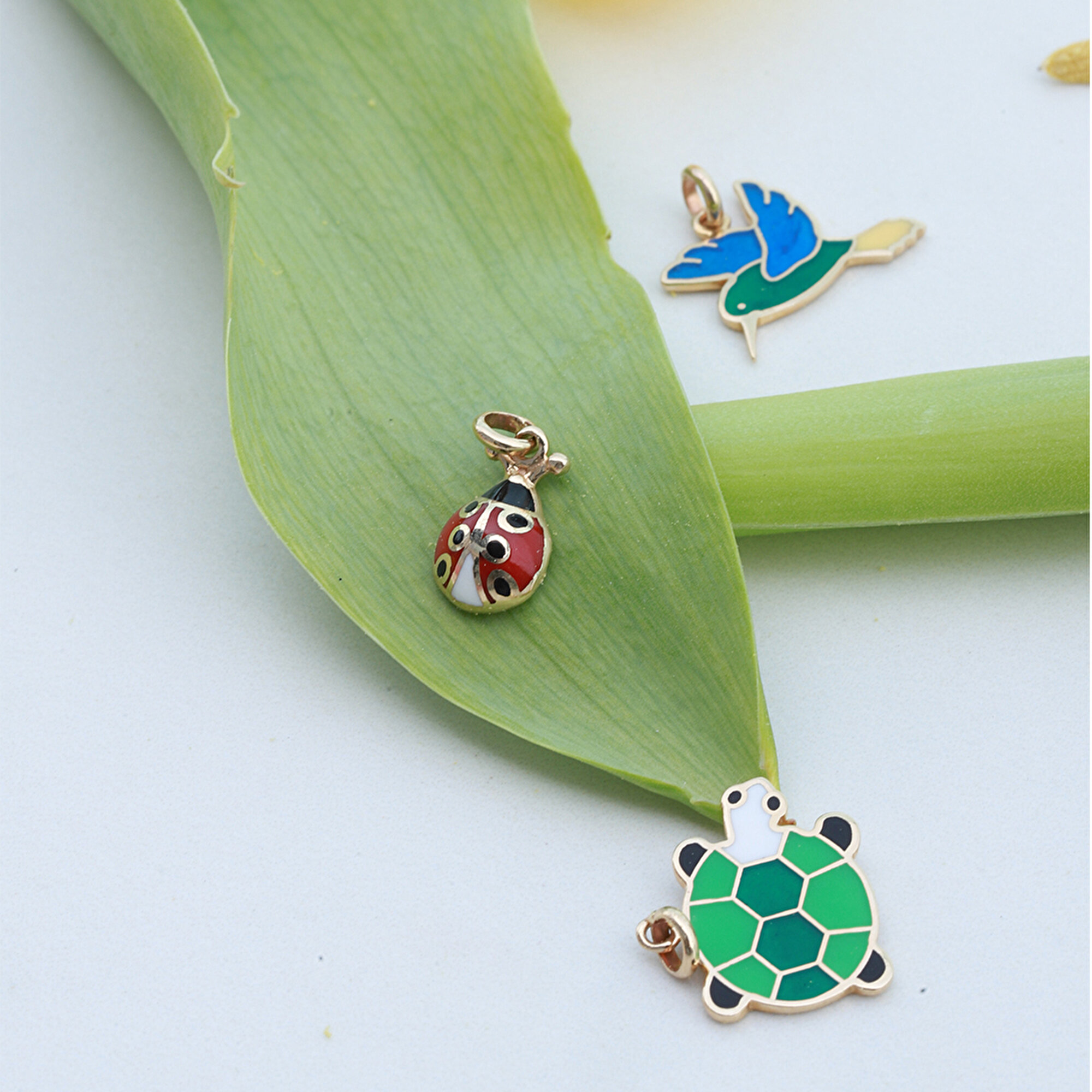 14 Ayar Sarı Altın Uğur Böceği Kolye Ucu