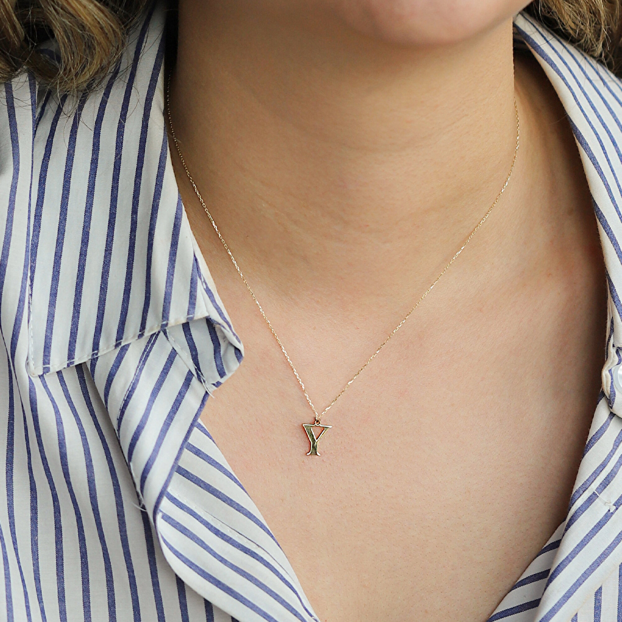 14 Ayar Sarı Altın Y Harf Kolye