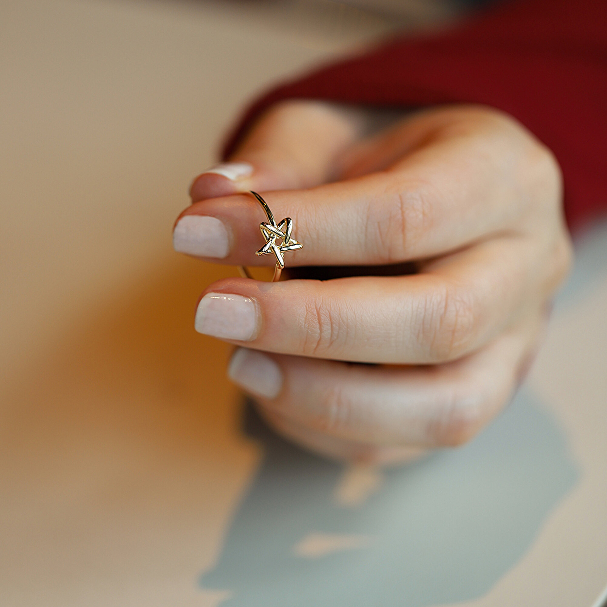 14 Ayar Sarı Altın Yıldız Minimal Yüzük