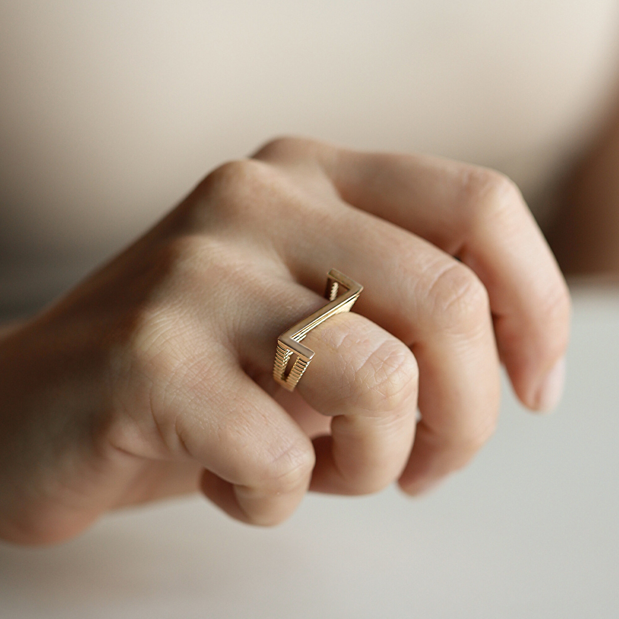 14 Ayar Sarı Altın Z Bold Harf Yüzük