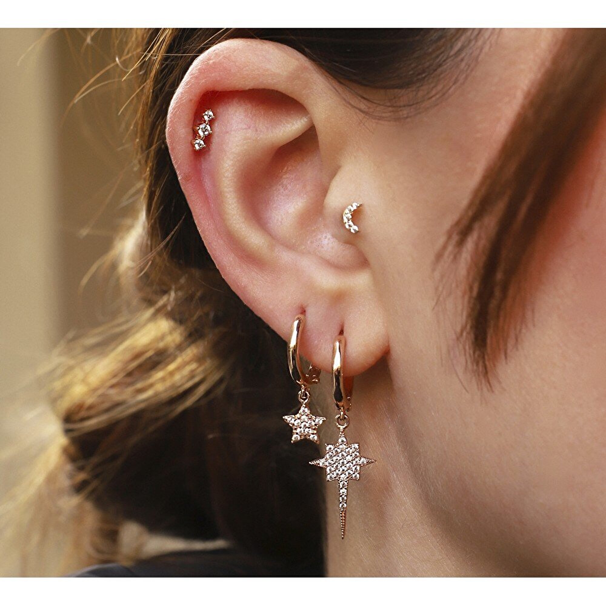 14 Ayar Rose Altın Sallantılı Kutup Yıldızı Küpe