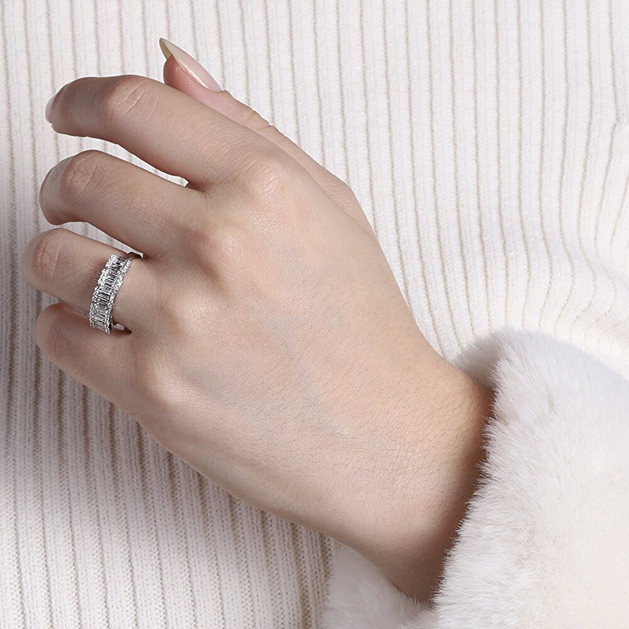 0,65 Karat Baget Pırlanta Yüzük