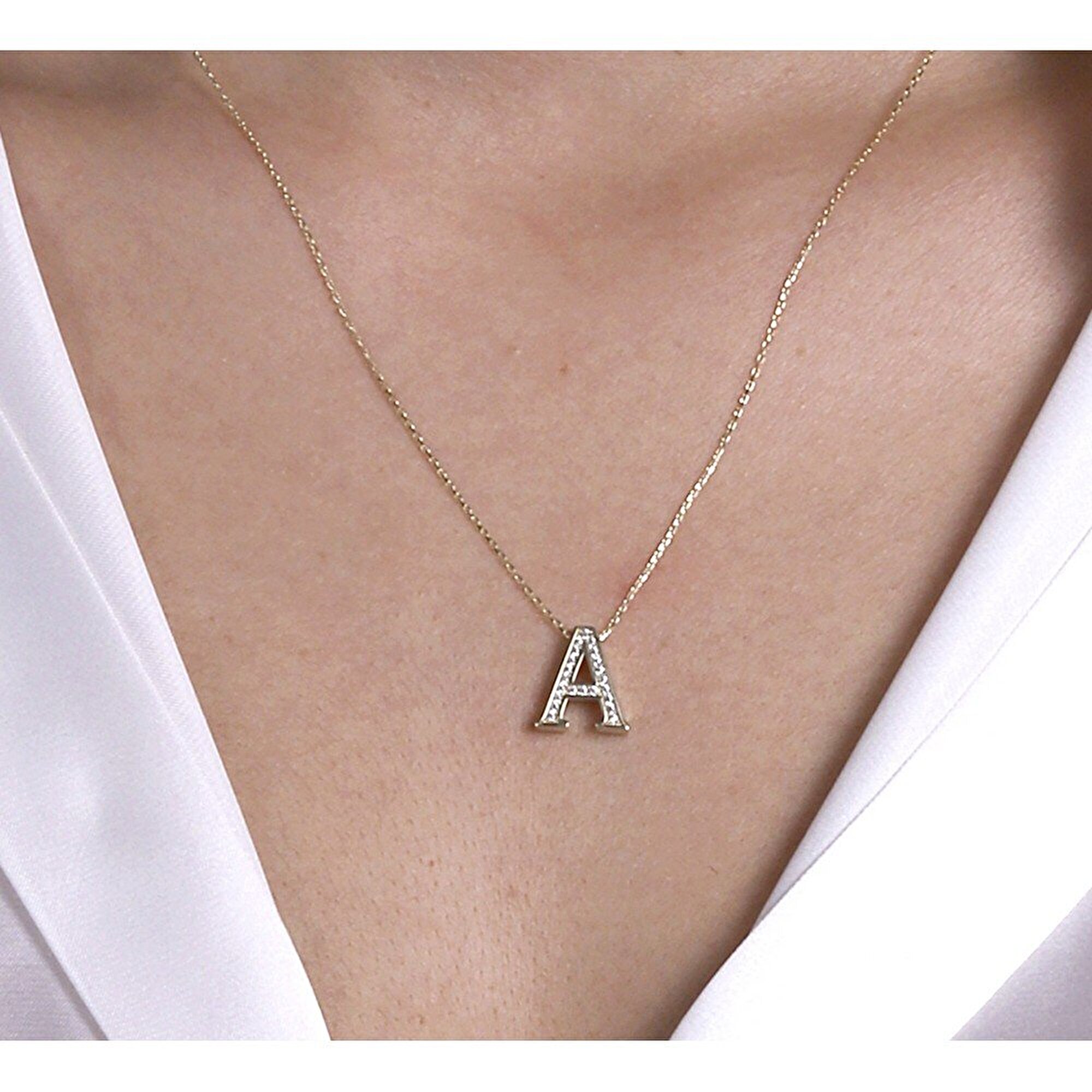 14 Ayar Sarı Altın A Harf Kolye