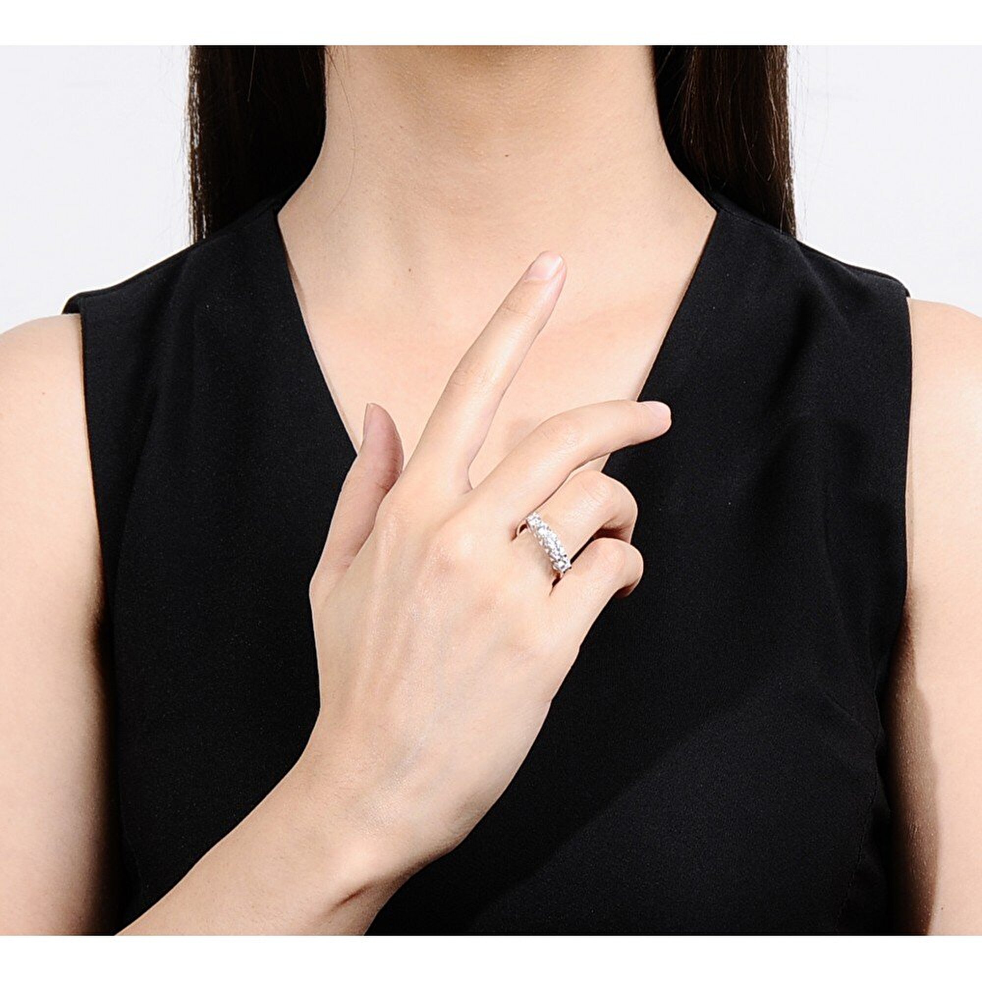 14 Ayar Beyaz Altın Beştaş Yüzük