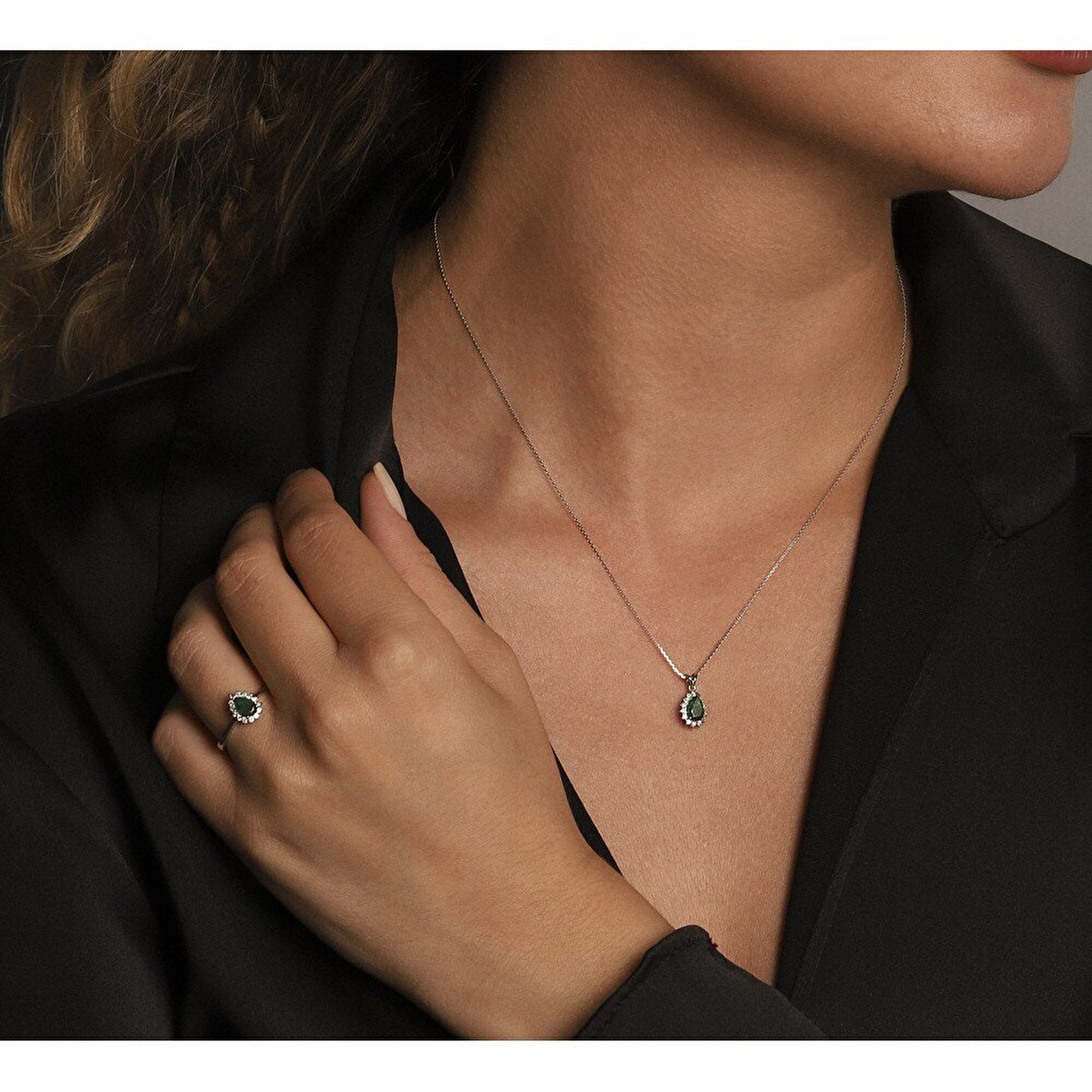 0,42 Karat Zümrüt Pırlanta Yüzük