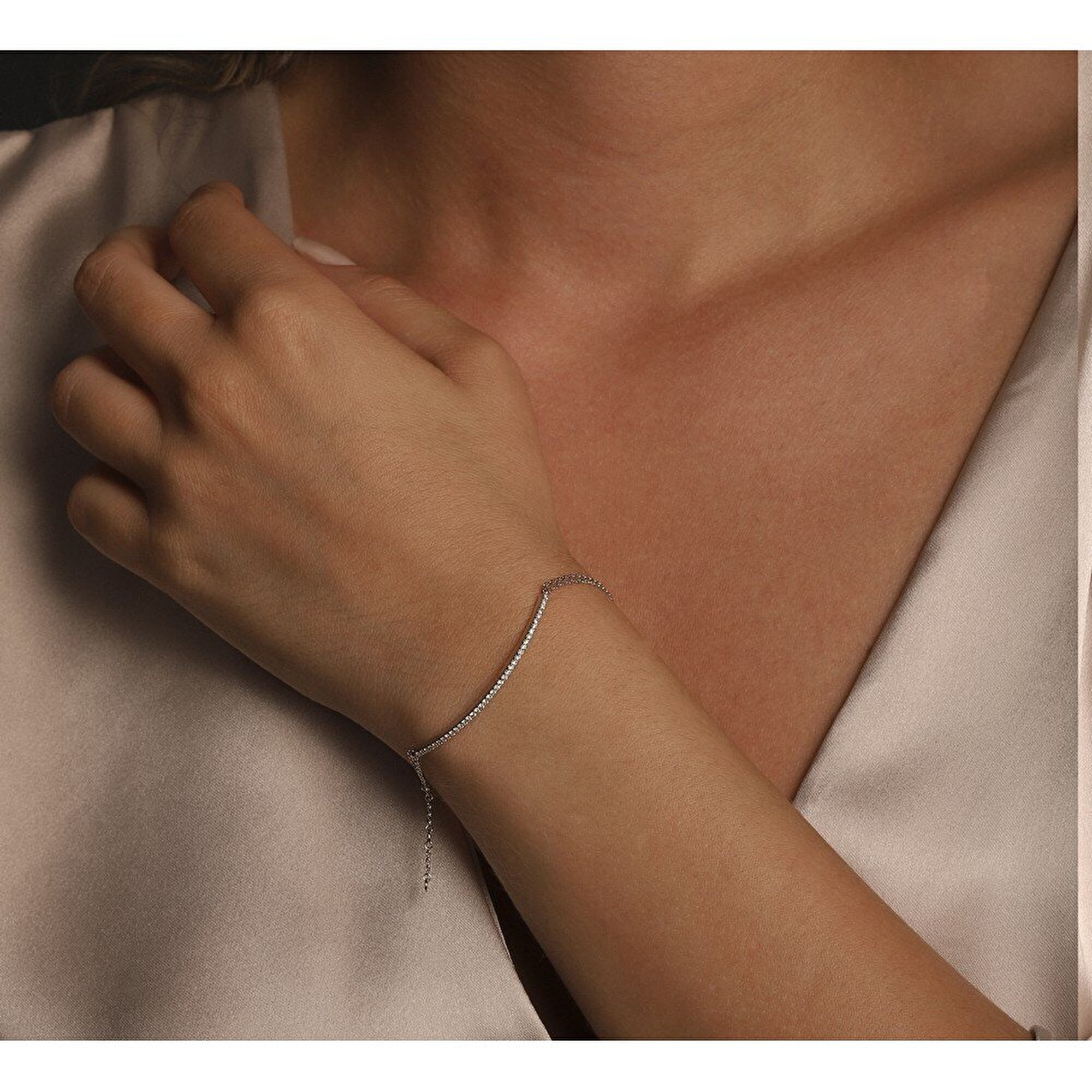 0,22 Karat Su Yolu Pırlanta Bileklik