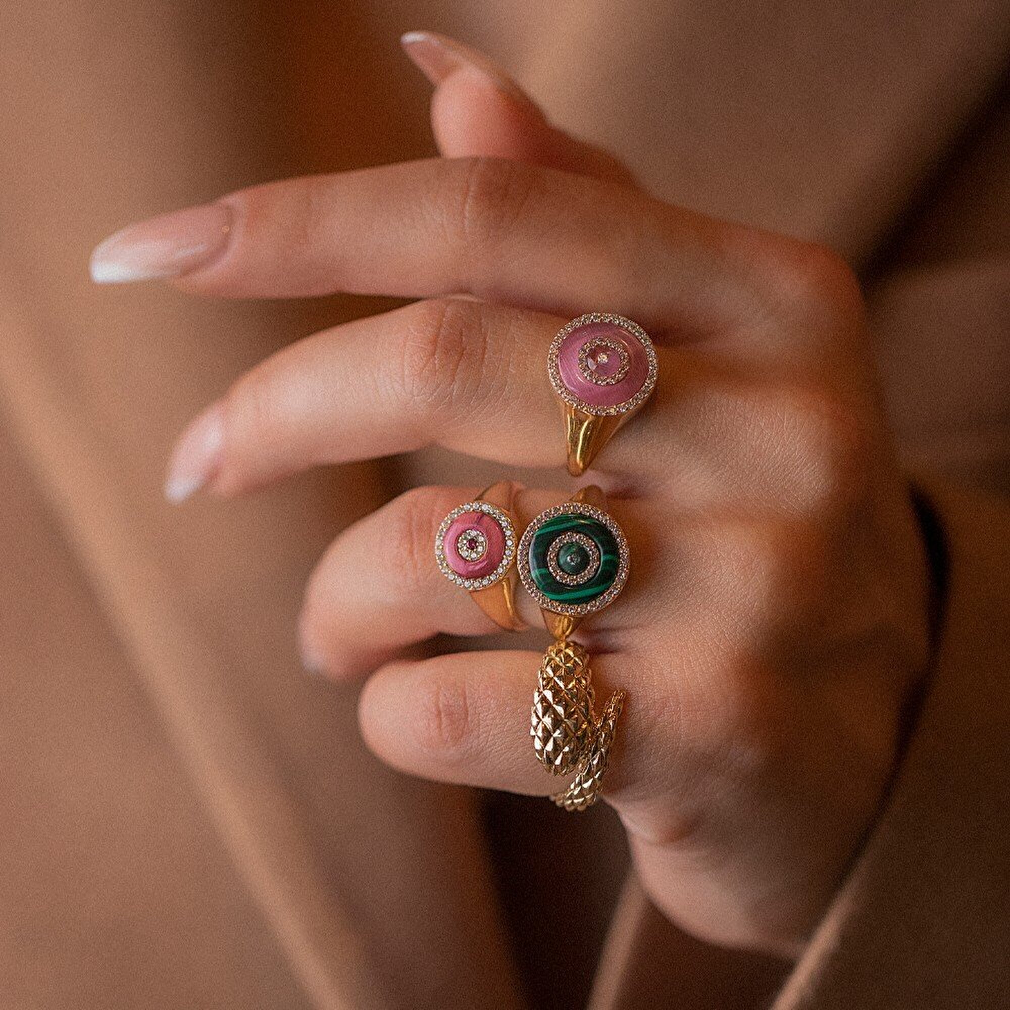 14 Ayar Sarı Altın Göz Figürlü Yüzük