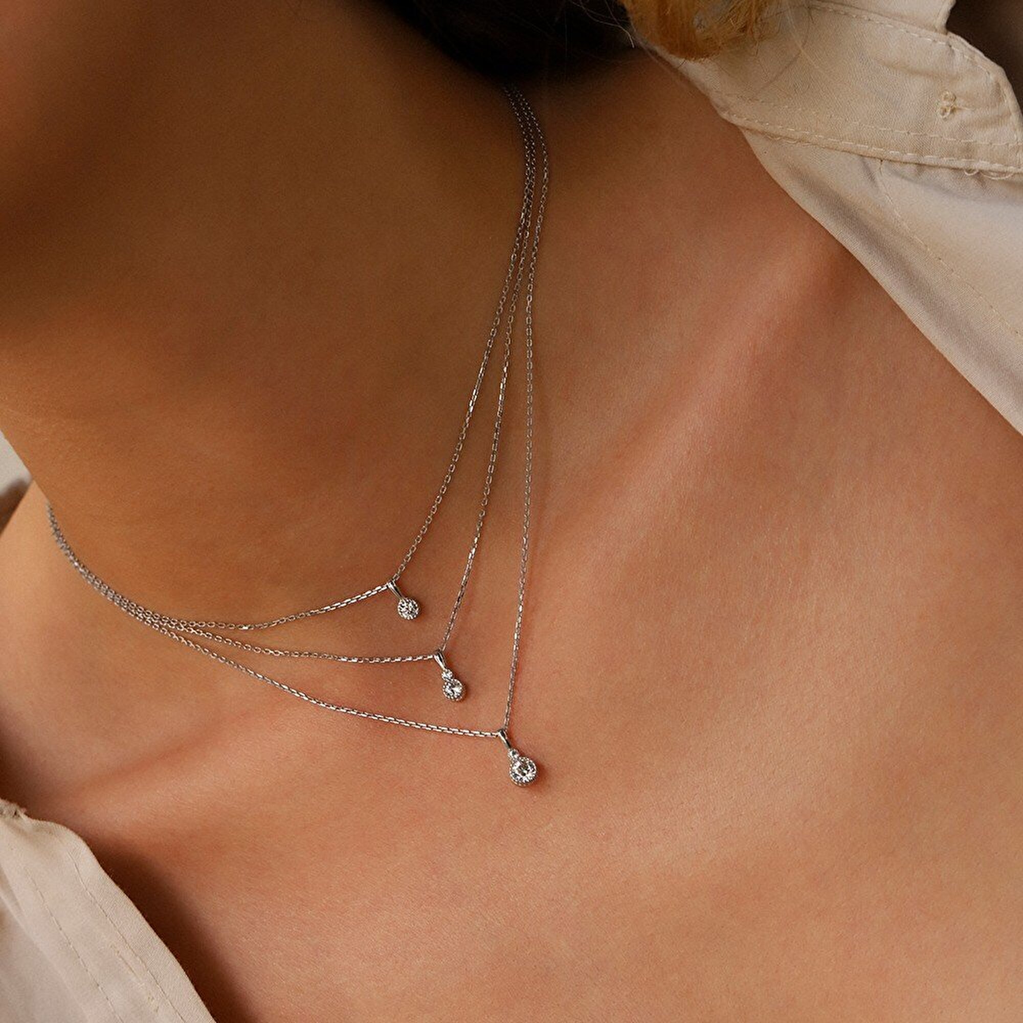 14 Ayar Beyaz Altın Tektaş Kolye