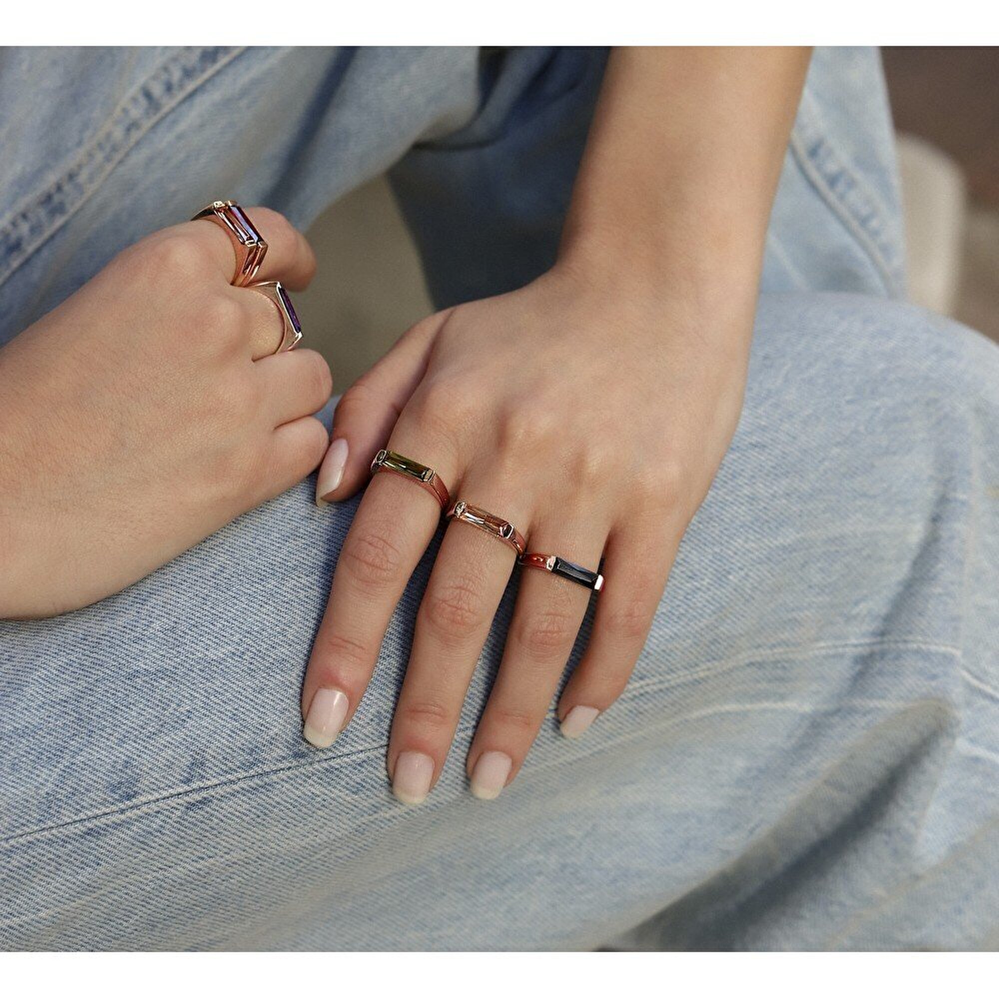 14 Ayar Rose Altın Siyah Taşlı Trend Yüzük