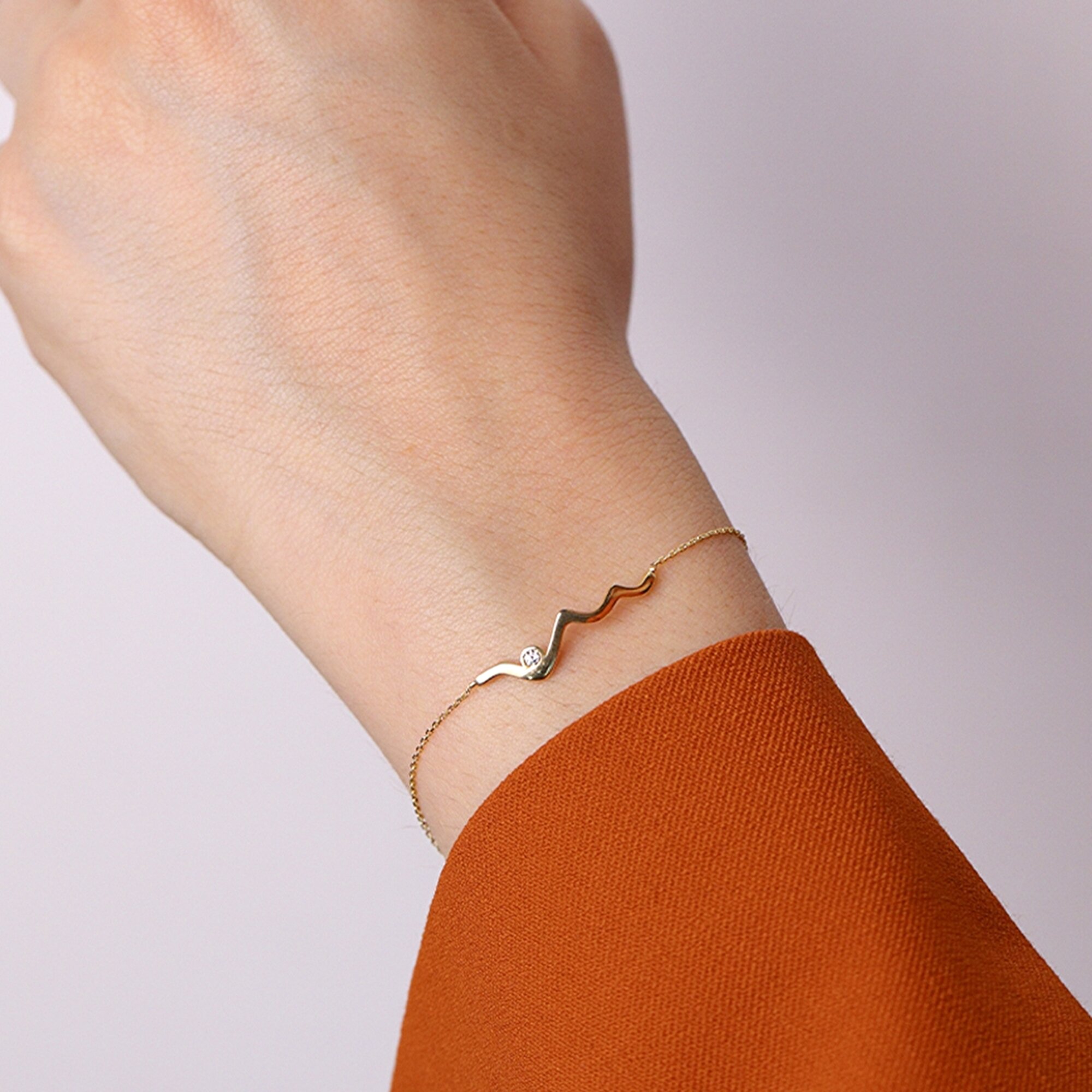 8 Ayar Sarı Altın Nabız Figürlü Bileklik