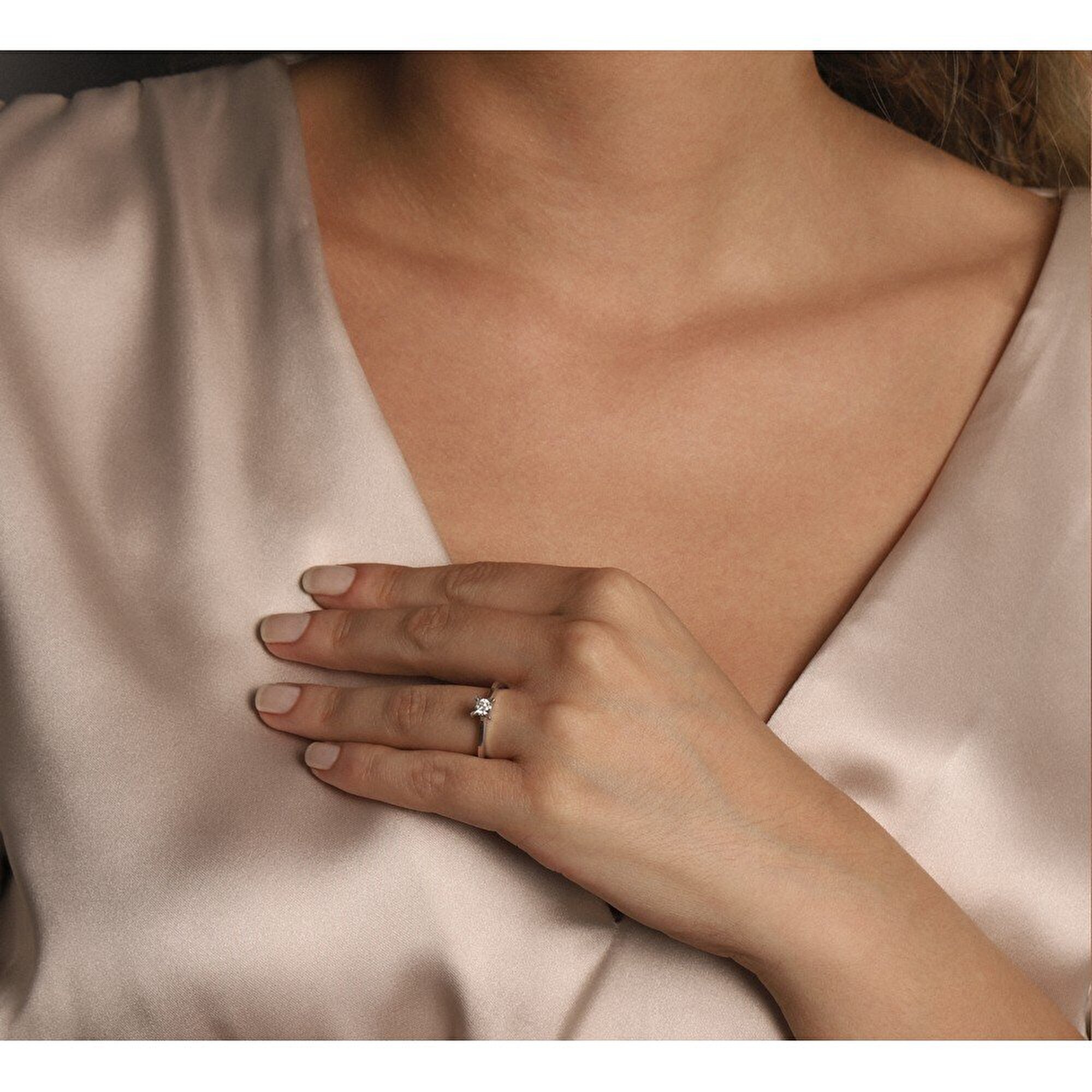 0,42 Karat Tektaş Pırlanta Yüzük