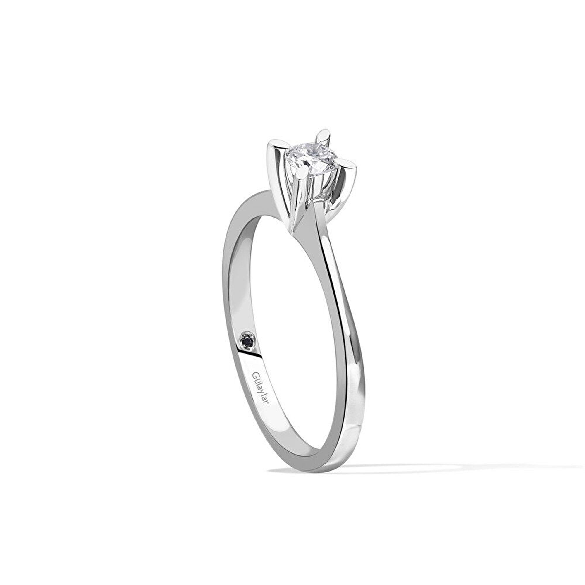 0,16 Karat Tektaş Pırlanta Yüzük