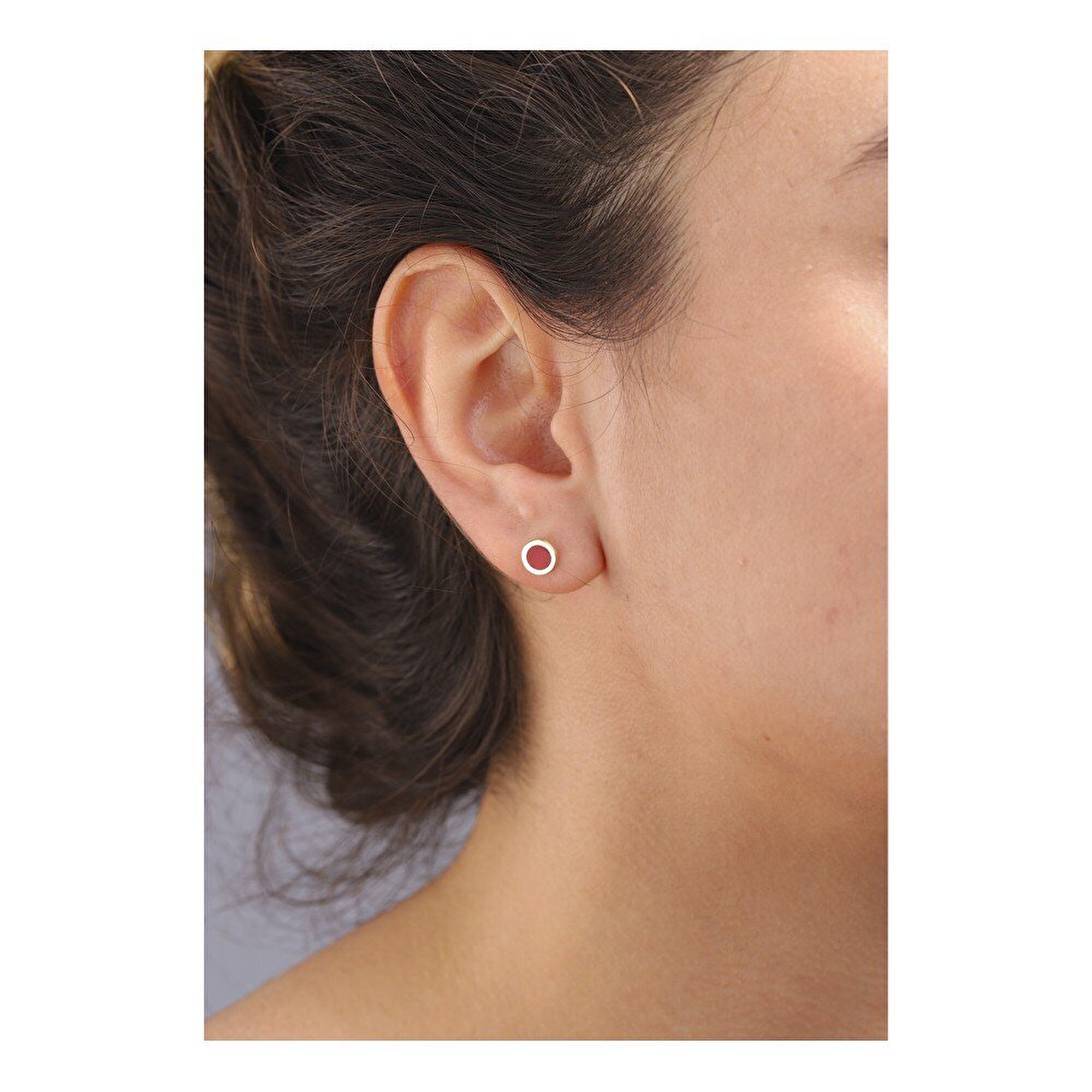 14 Ayar Kırmızı Mineli Minimal Küpe