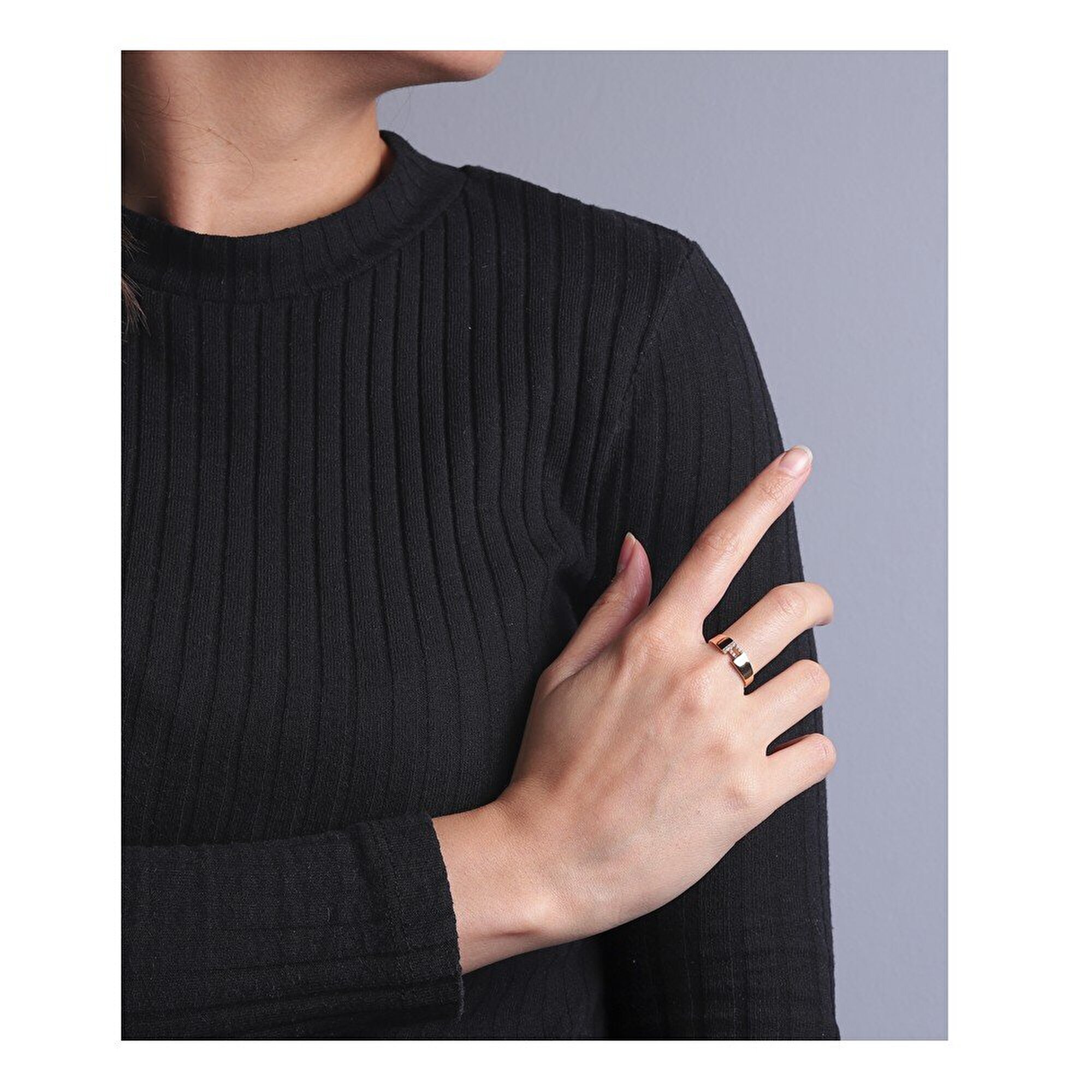 14 Ayar Rose Altın F Harf Yüzük