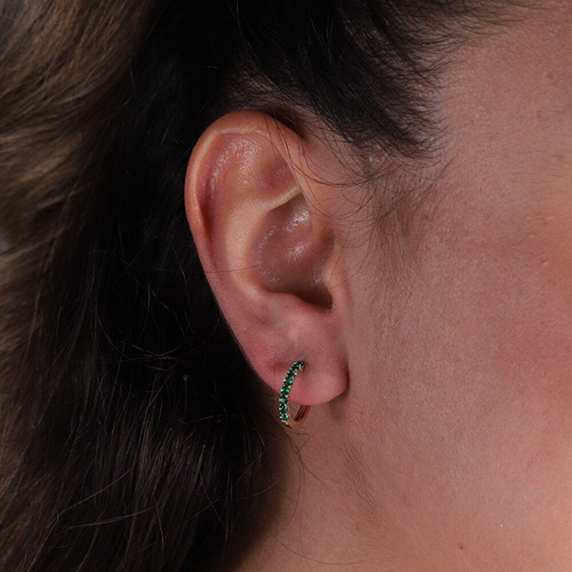 14 Ayar Sarı Altın Trend Yeşil Taşlı Küpe