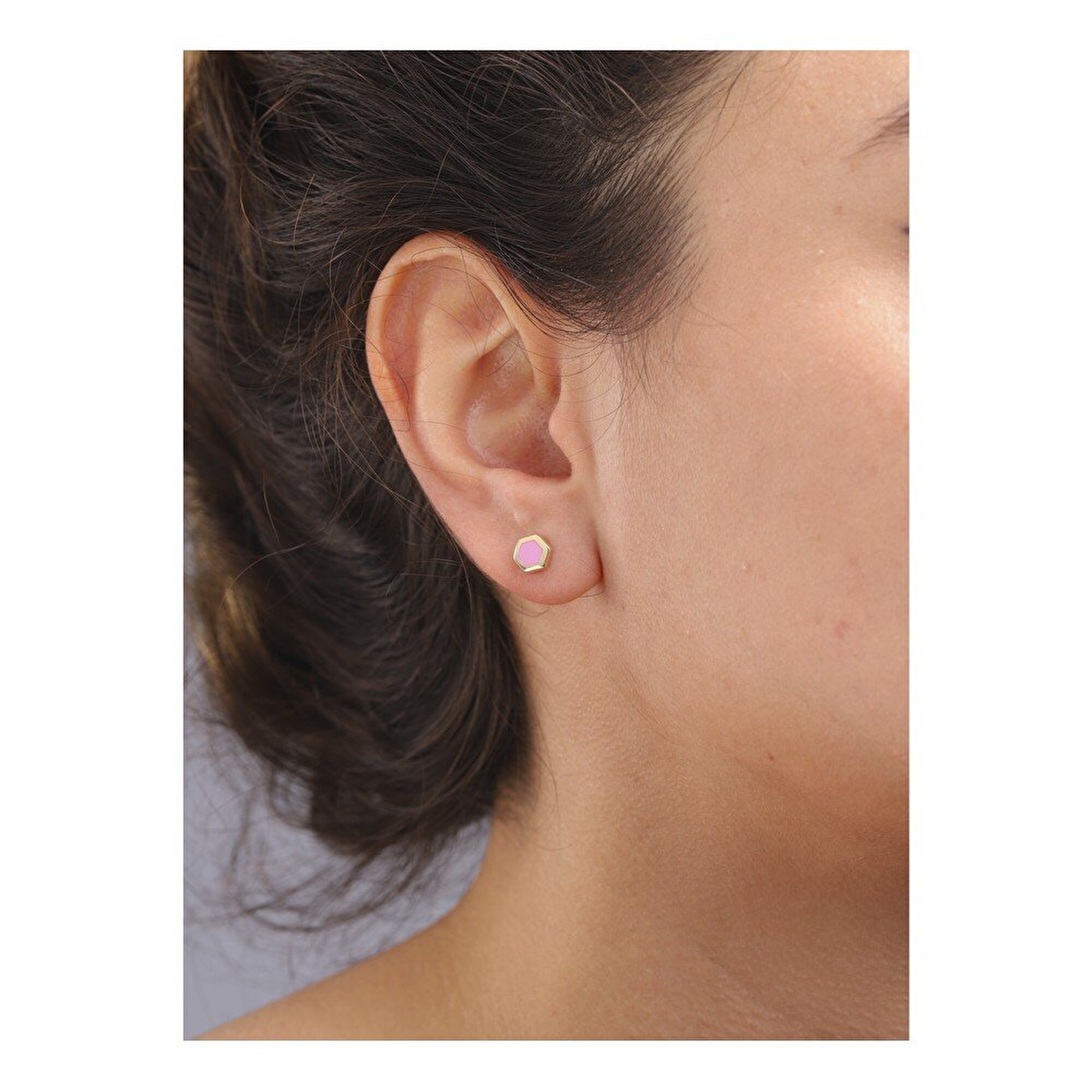 14 Ayar Mor Mineli Minimal Küpe