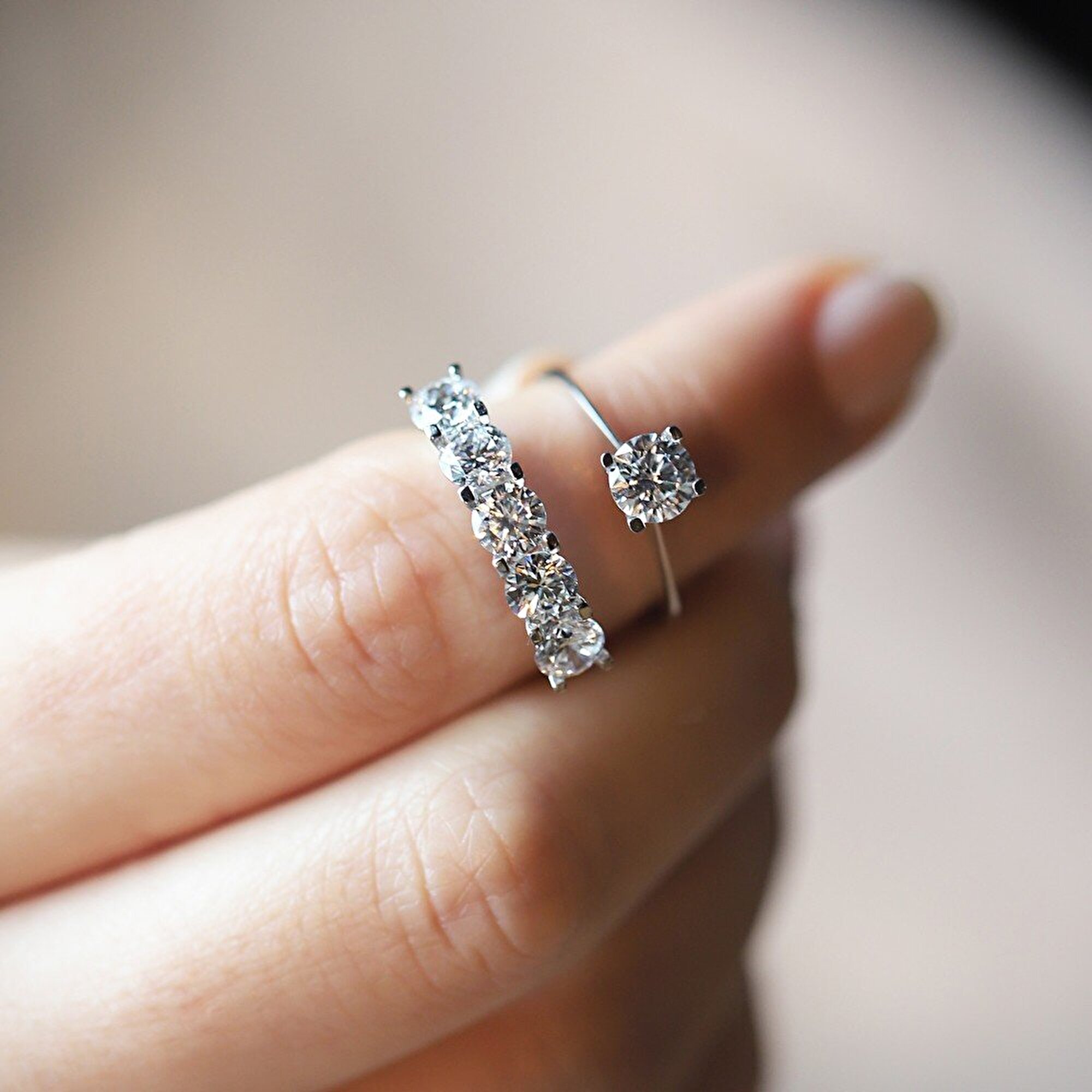 8 Ayar Beyaz Altın Beştaş Yüzük