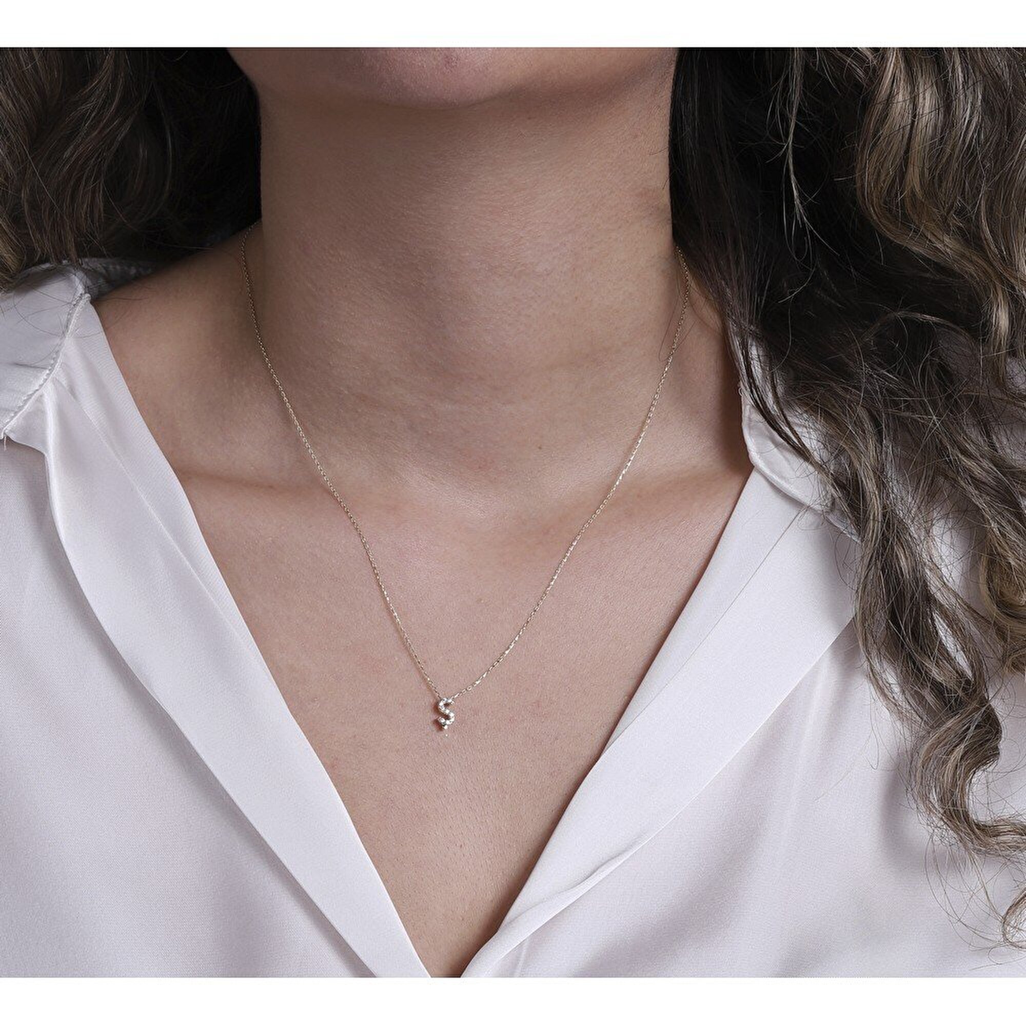 14 Ayar Sarı Altın Ş Harf Kolye