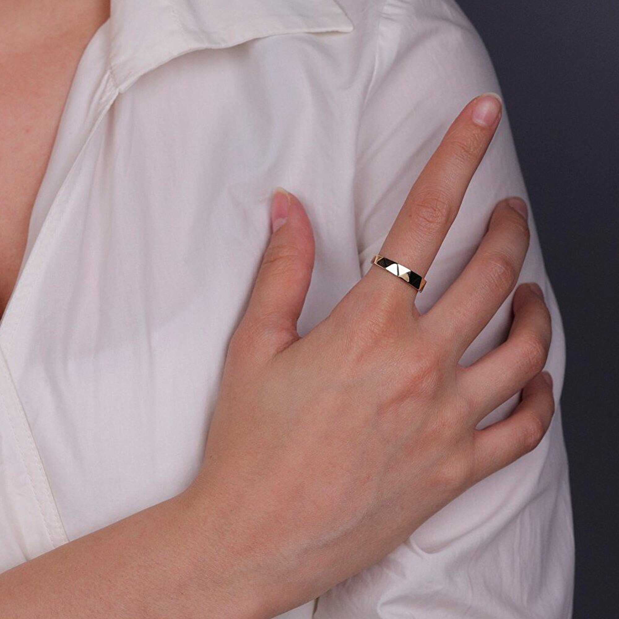 14 Ayar Sarı Altın Trend Prizma Yüzük