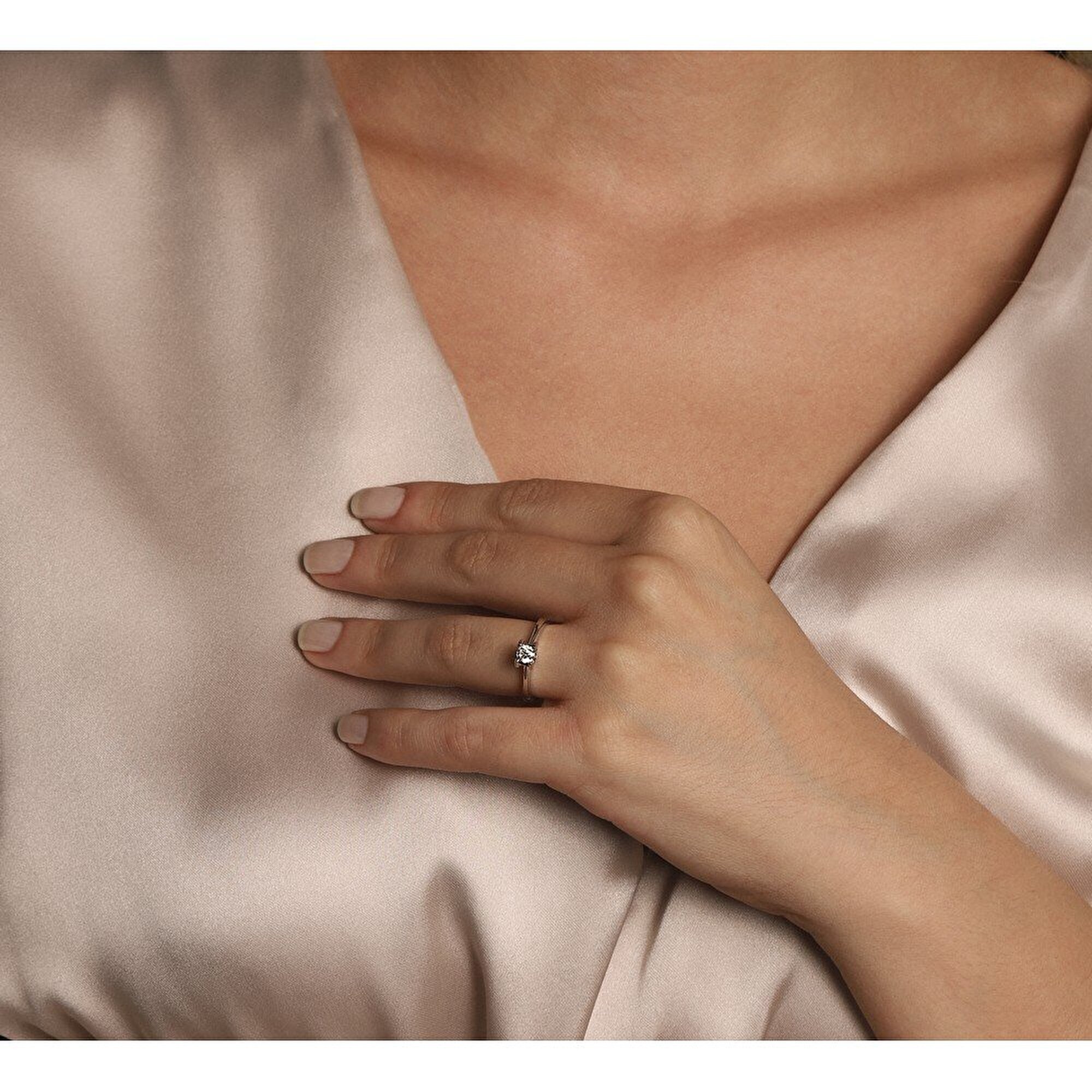 0,31 Karat Tektaş Pırlanta Yüzük