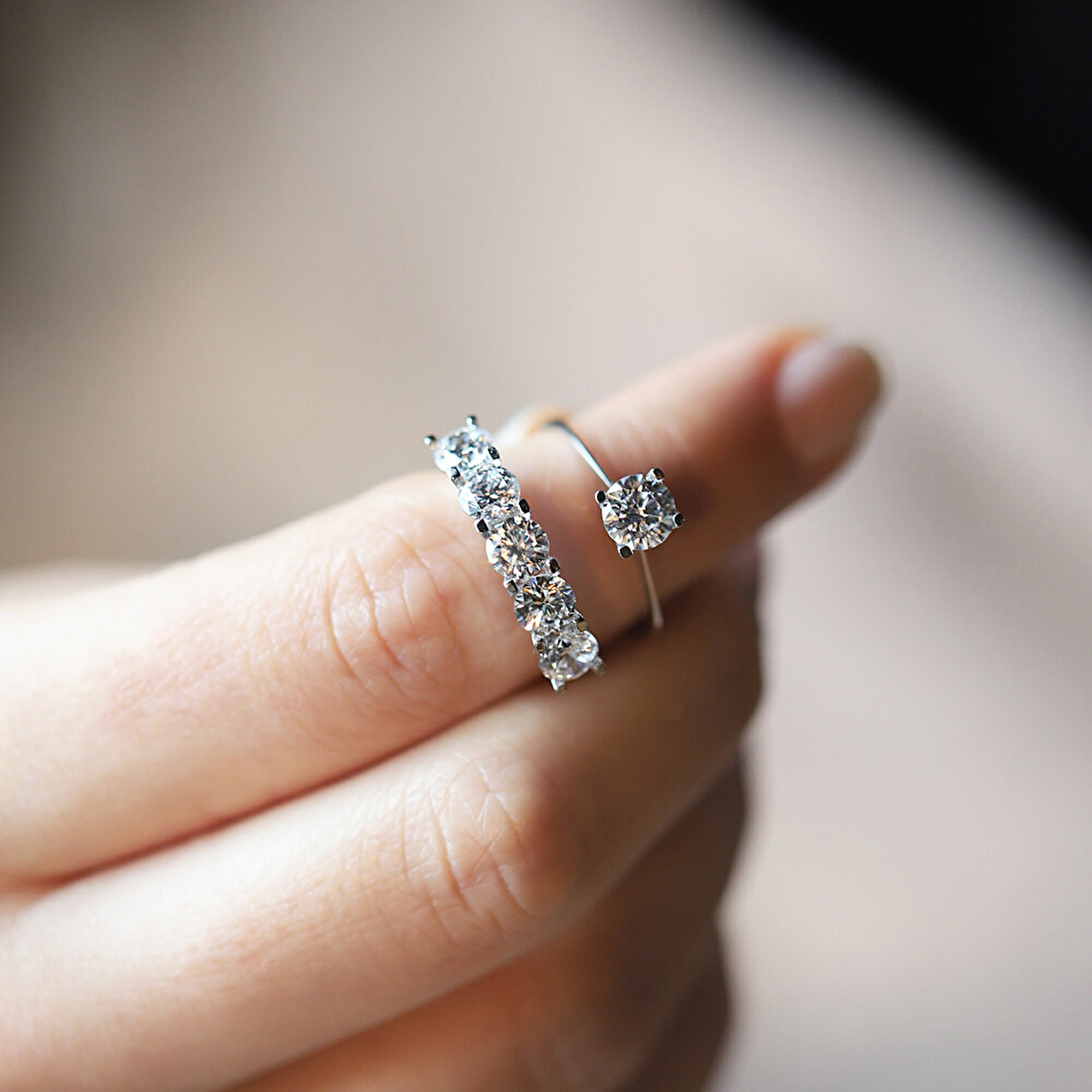 8 Ayar Beyaz Altın Tektaş Yüzük