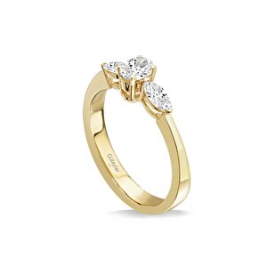 0,67 Karat Tria Pırlanta Yüzük