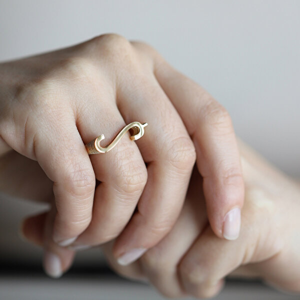 14 Ayar Sarı Altın Ş Bold Harf Yüzük