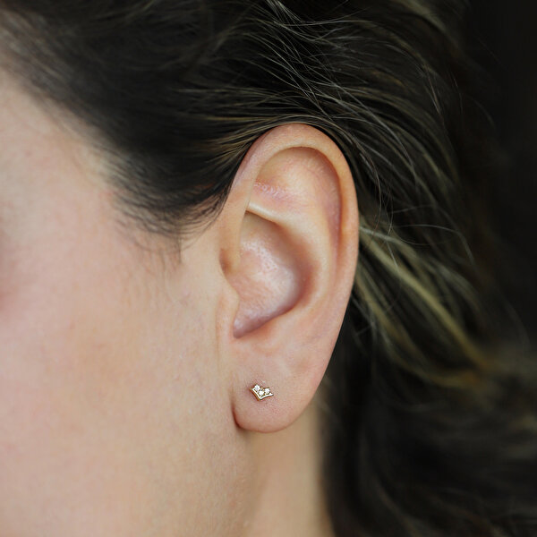 14 Ayar Sarı Altın Taşlı Minimal Küpe