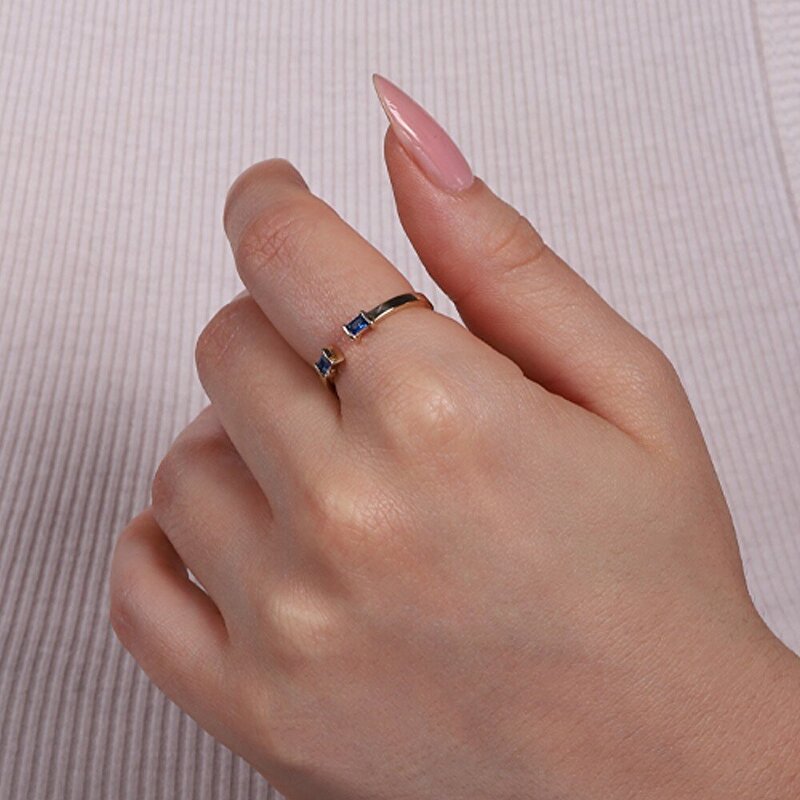 14 Ayar Sarı Altın Mavi Taşlı Baget Yüzük