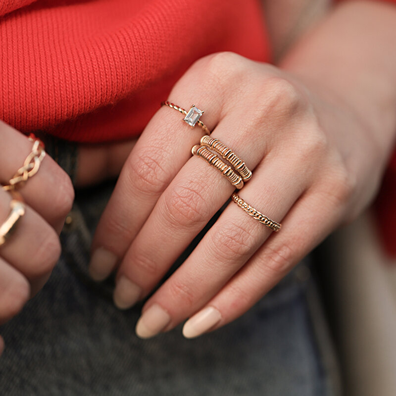 14 Ayar Sarı Altın Baget Yüzük