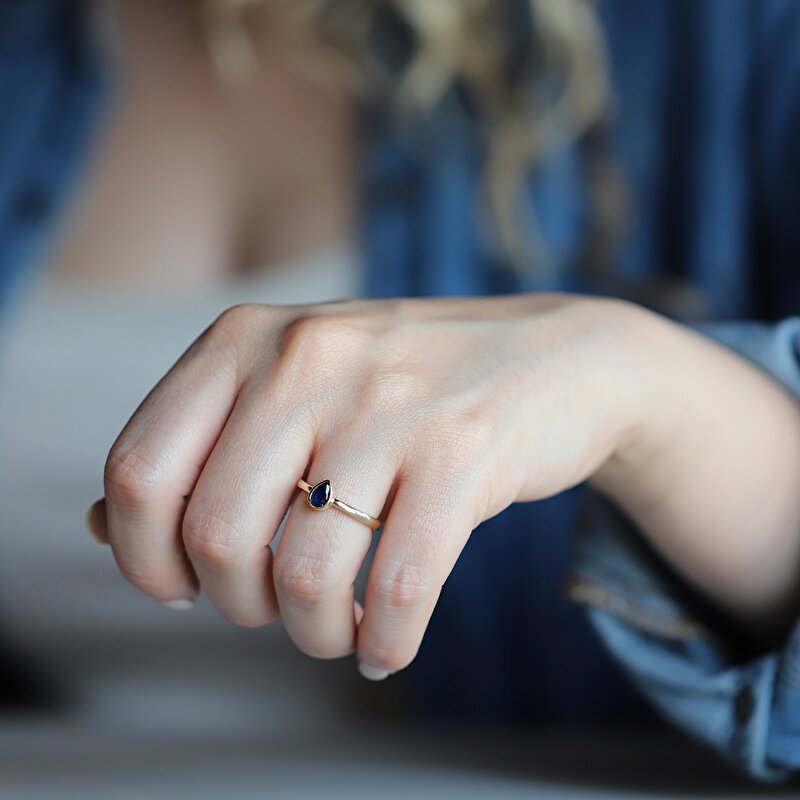 14 Ayar Sarı Altın Mavi Taşlı Yüzük