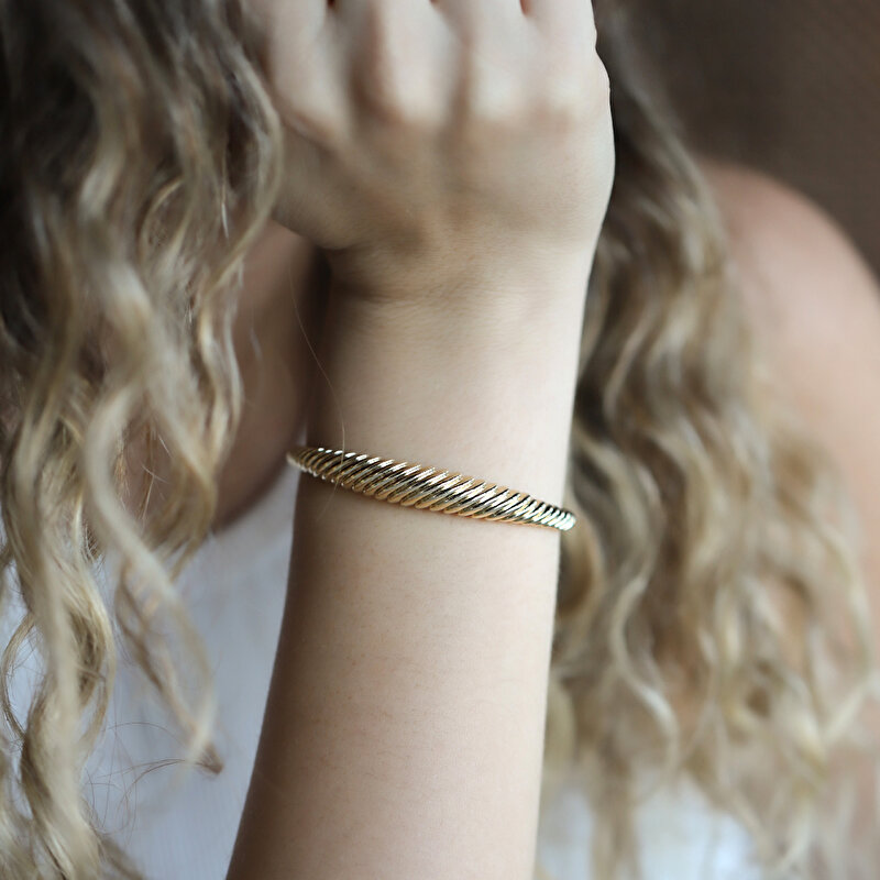 14 Ayar Sarı Altın Elastik Burgu Bilezik