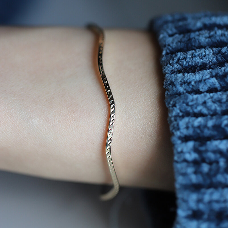 14 Ayar Sarı Altın Dalga Ajda Bilezik