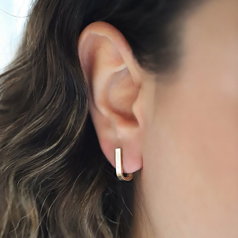 14 Ayar Sarı Altın Dikdörtgen Halka Küpe