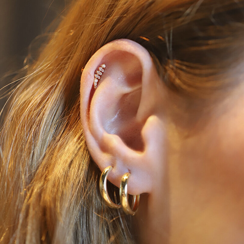 14 Ayar Sarı Altın Taşlı Tragus Piercing