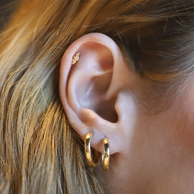14 Ayar Sarı Altın Taşlı Tragus Piercing