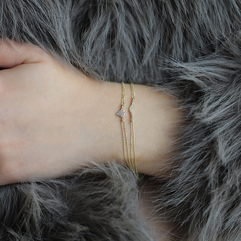 14 Ayar Sarı Altın Üçgen Minimal Bileklik