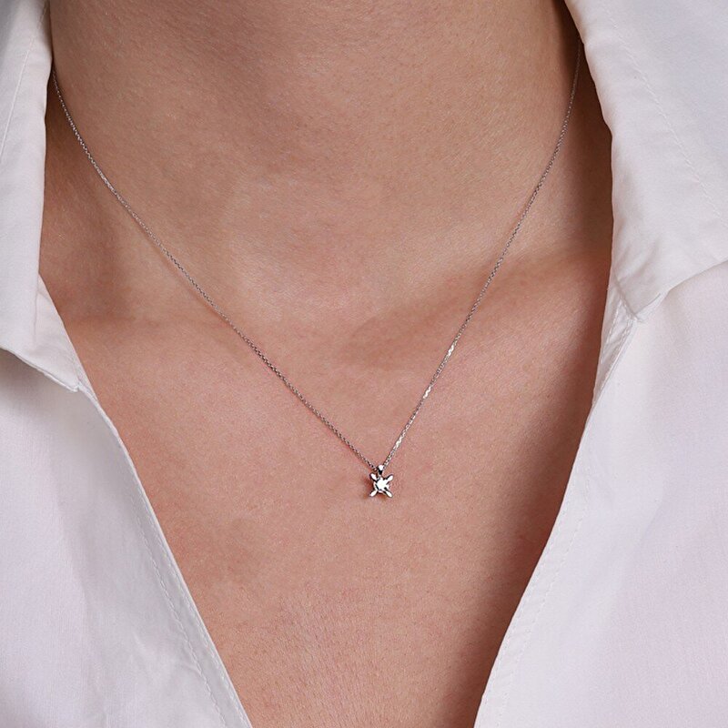 0,15 Karat Tektaş Pırlanta Kolye